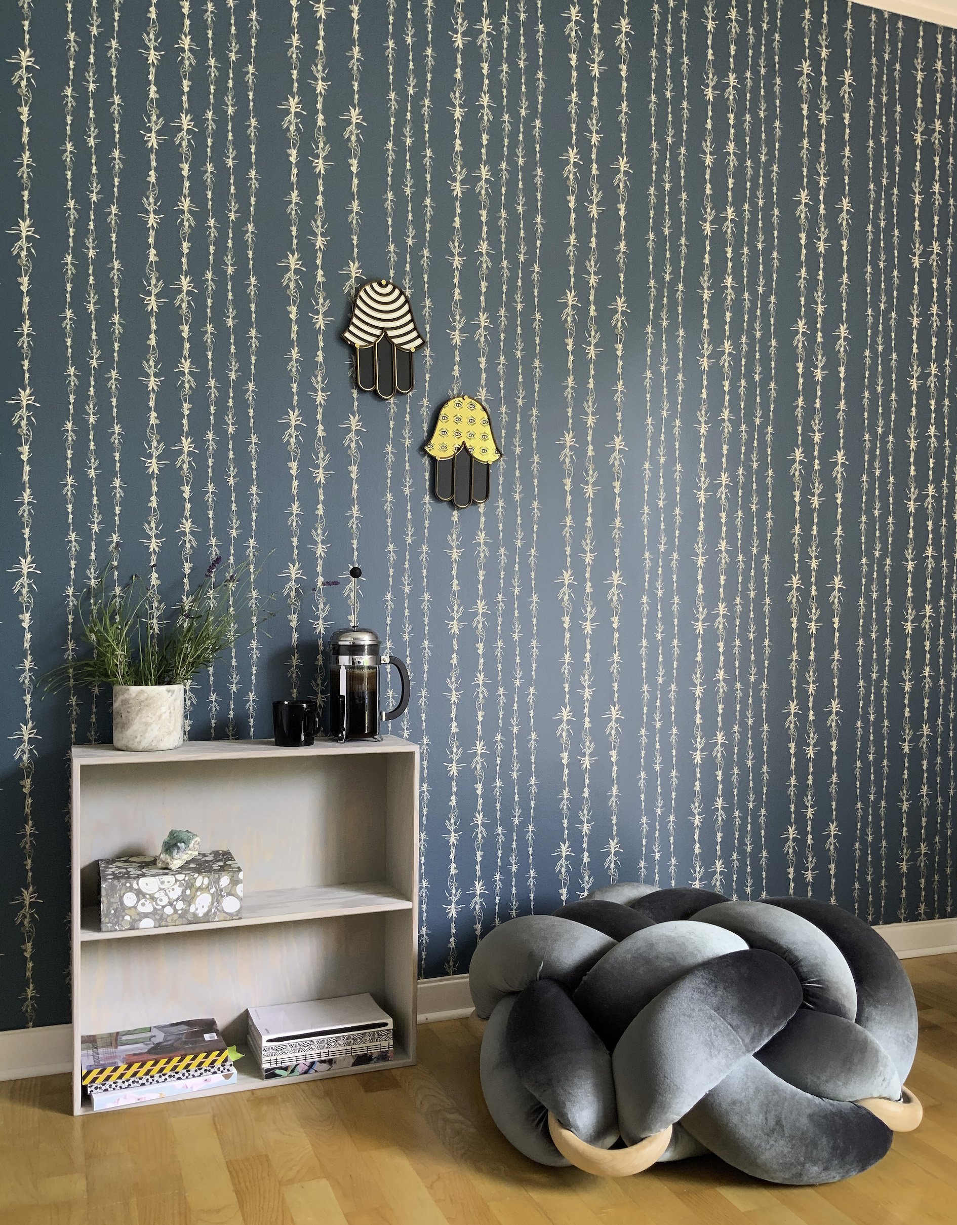 Lavender Leaves tapet i farven pine green