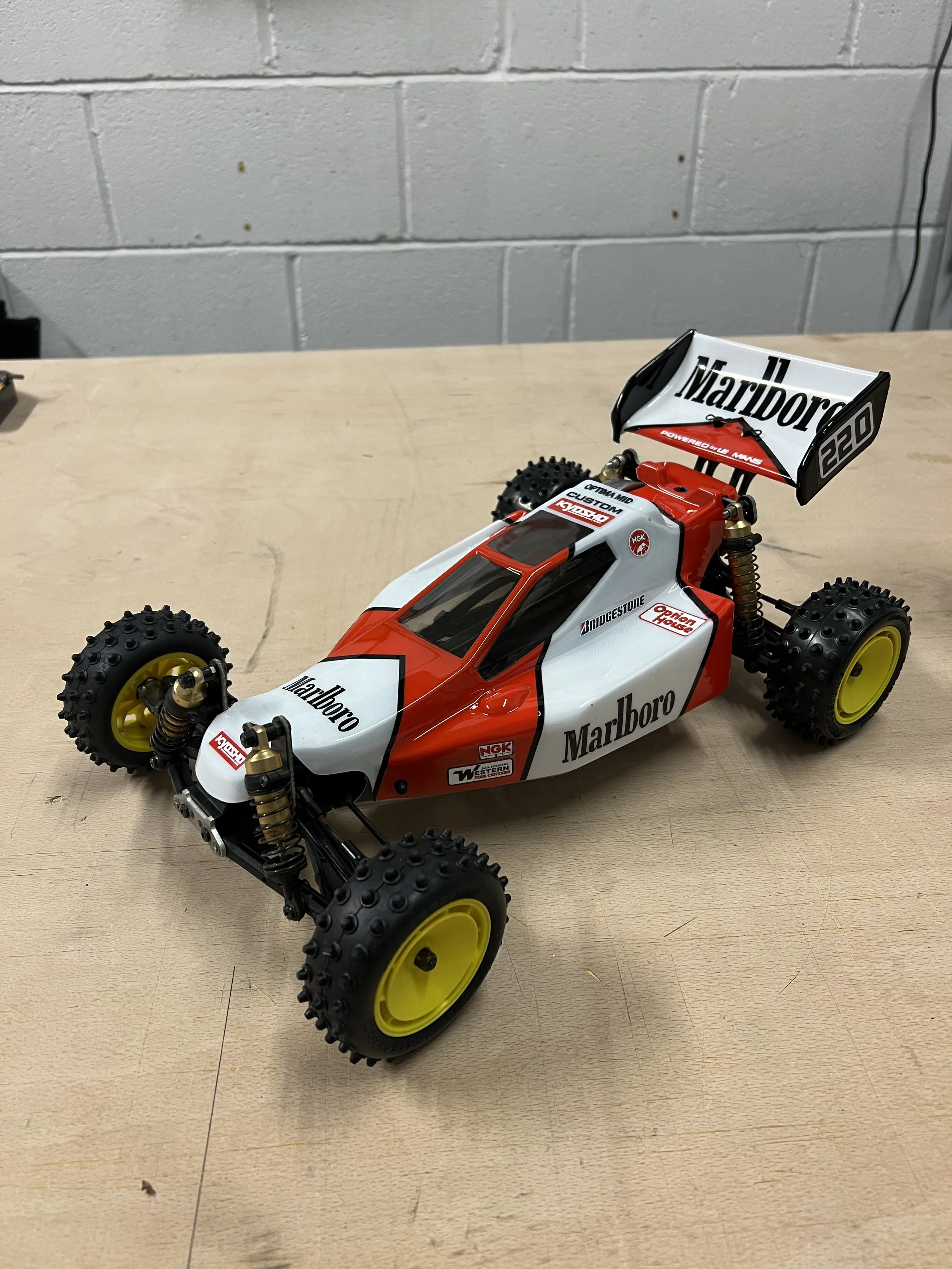 Vintage Kyosho Optima Custom