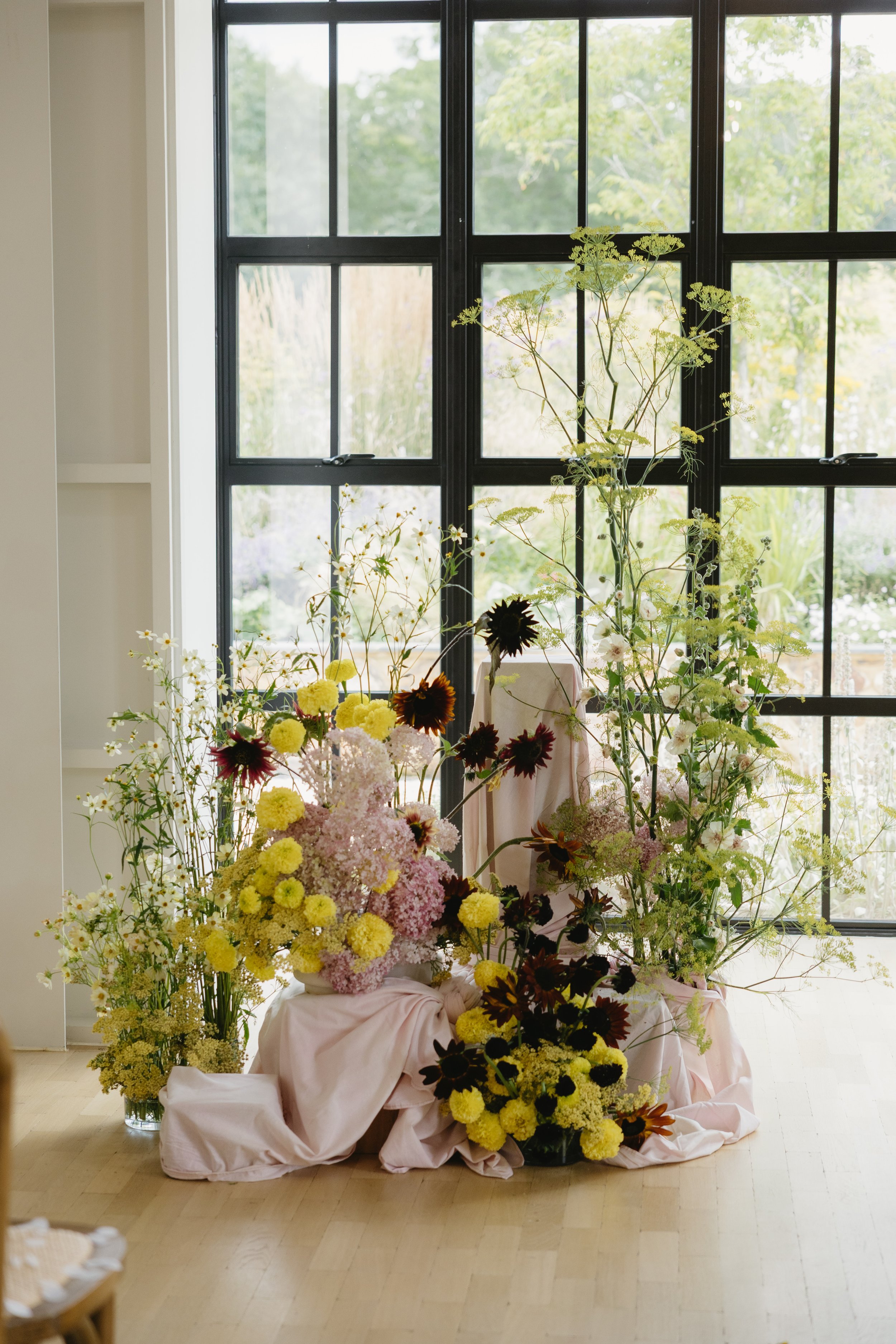 Summer wedding Limekiln, Sussex. Kin House sister venue. Home counties wedding.