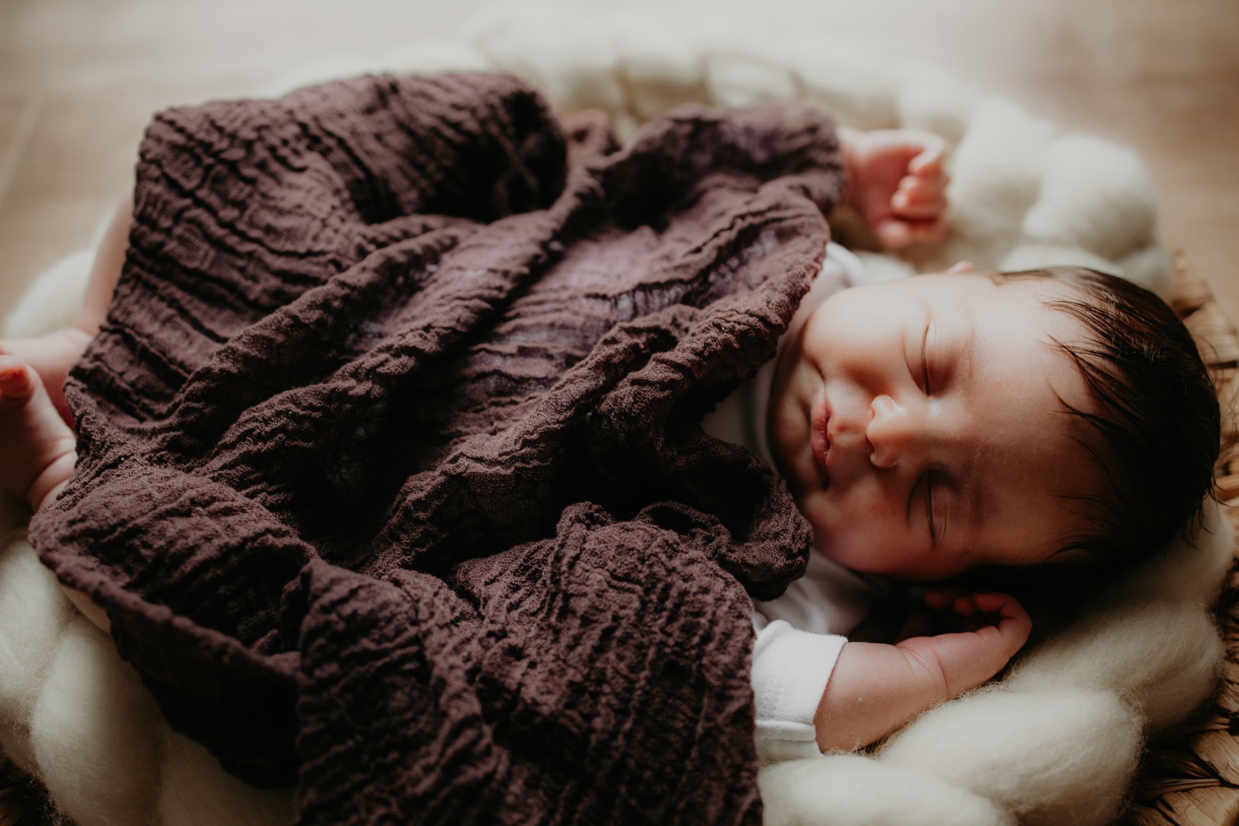 Newbornshooting Babyshooting Babyfotografie Homestory (14 von 19).jpg