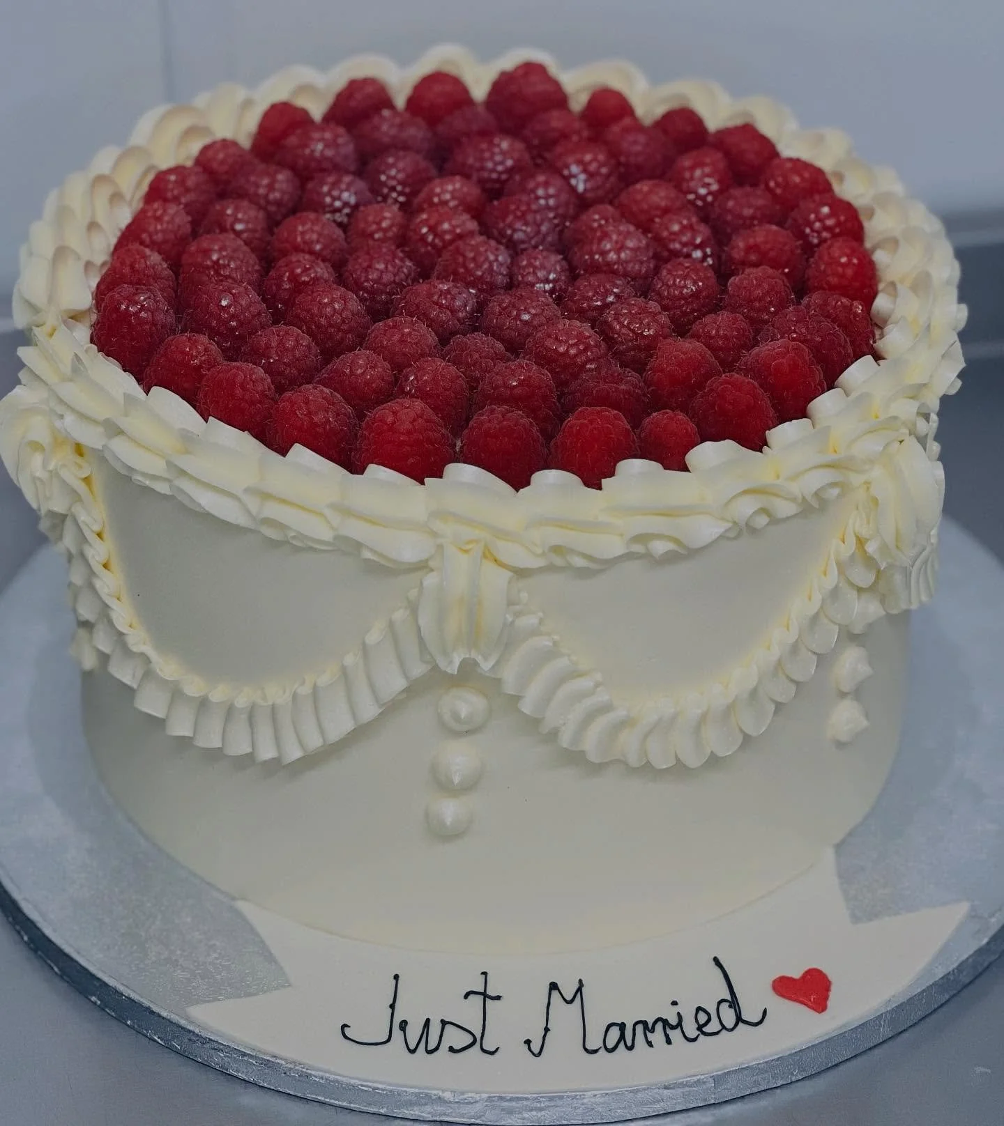 #justmarried #wedding #london #cupcakes #bakery #baking #birthdaycake #sweet #dessert #icing #yummy #delicious #foodporn #instafood #foodie #cakedecorating #iloveit #iwant #tiger #fun #chocolate #buttercream #cakedesigner #pastrychef #industry #choco