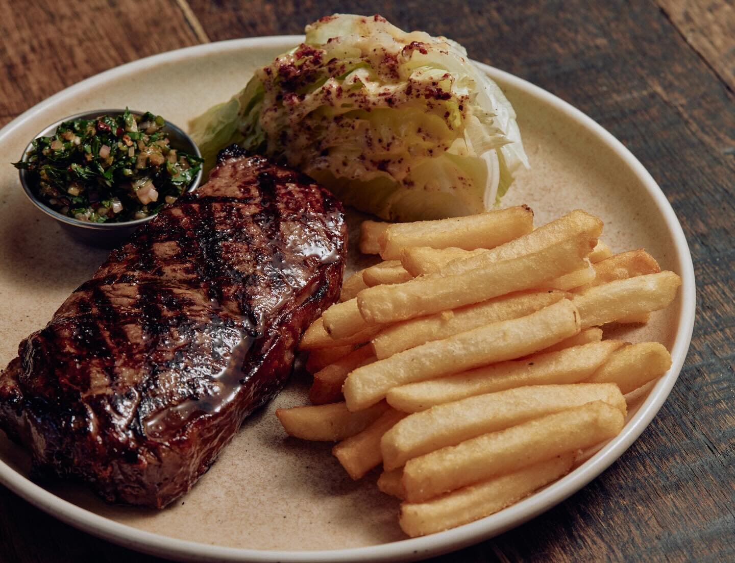 Our signature steak - 300g @capegrimbeef sirloin, from the lush pastures of Tasmania, with a choice of chimichurri or peppercorn sauce. 

*perfectly stacked chips not guaranteed 🍟👀

#thelincolncarlton #steaksaturday #openeasterlongweekend