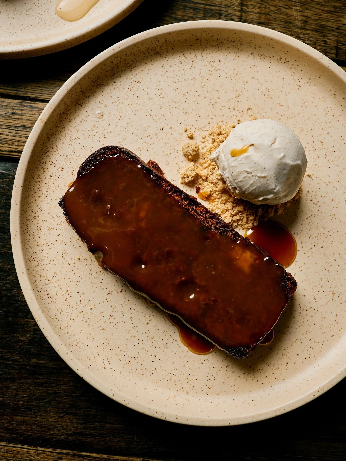 Sticky date pudding - cold weather dessert or year round treat? 🤎🍨 We&rsquo;re OPEN from 12pm all long weekend!

P/S: We&rsquo;ll be showing the AFL Grand Final AND the Wallabies vs All Blacks Bledisloe Cup live on Saturday!

#thelincolncarlton #af