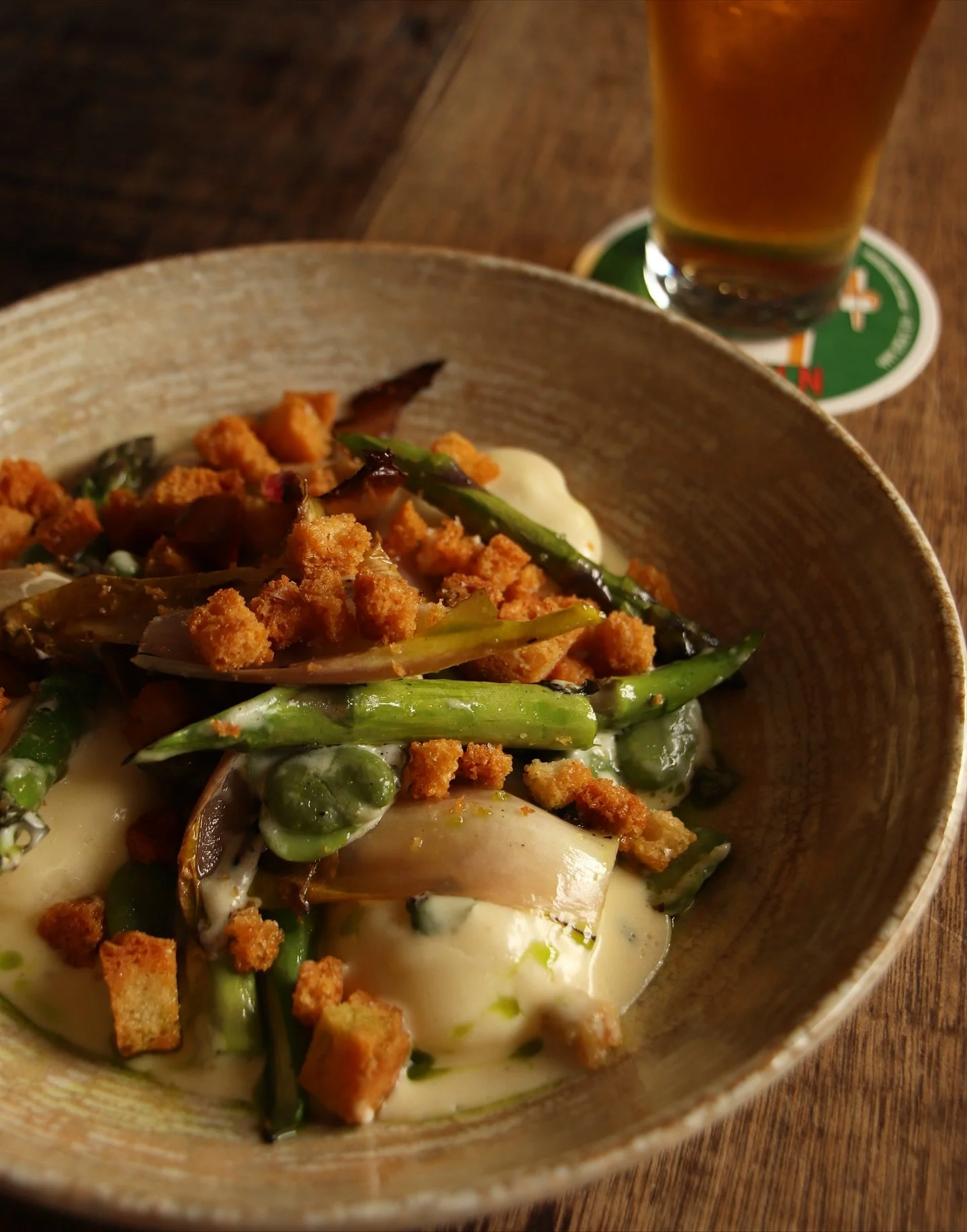 ☀️New on the Spring menu! Lemon ricotta dumplings with organic broad beans and asparagus from @days_walk_farm, extra crunch from witlof & croutons, smothered in parmesan cream.  Incredibly moreish, you won’t want to share these! 🌿🍋
#thel