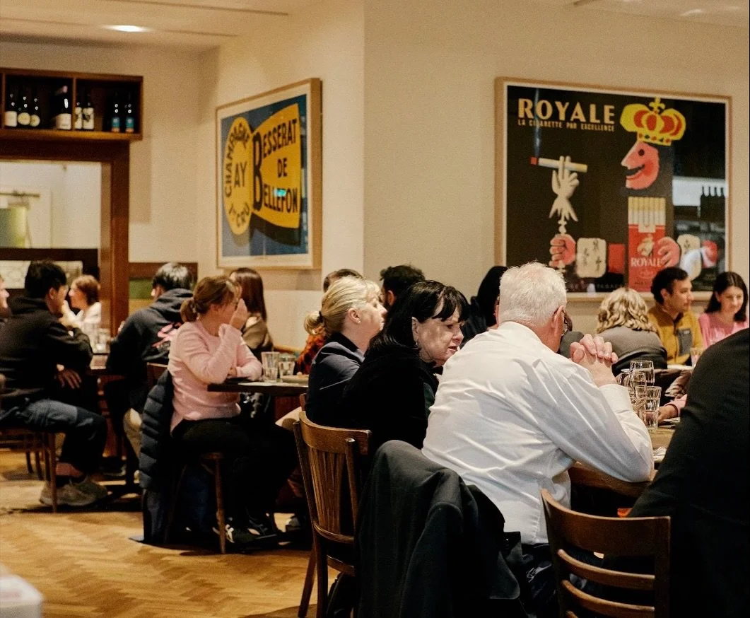 Weather&rsquo;s miserable but we&rsquo;re not! Get yourself down here and get warm, fed and happy! Kitchen&rsquo;s open all day on weekends and it&rsquo;s beef for Sunday Roast this week.

Gravy makes everything better. 💯

#thelincolncarlton #melbou