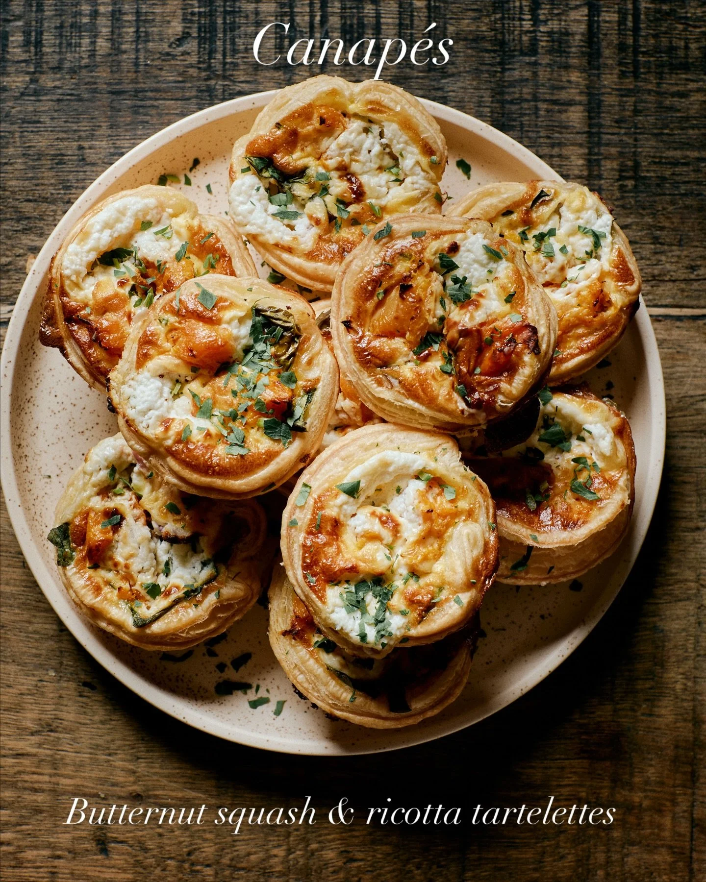 Hosting a standing do? We&rsquo;ve got you! 🍻 $45pp canap&eacute;s that won&rsquo;t leave you hungry. Perfect for mingling (and drinking).🍾🤝

Check out our Functions Pack in our bio or email us at hello@hotellincoln.com.au with your event enquiry!