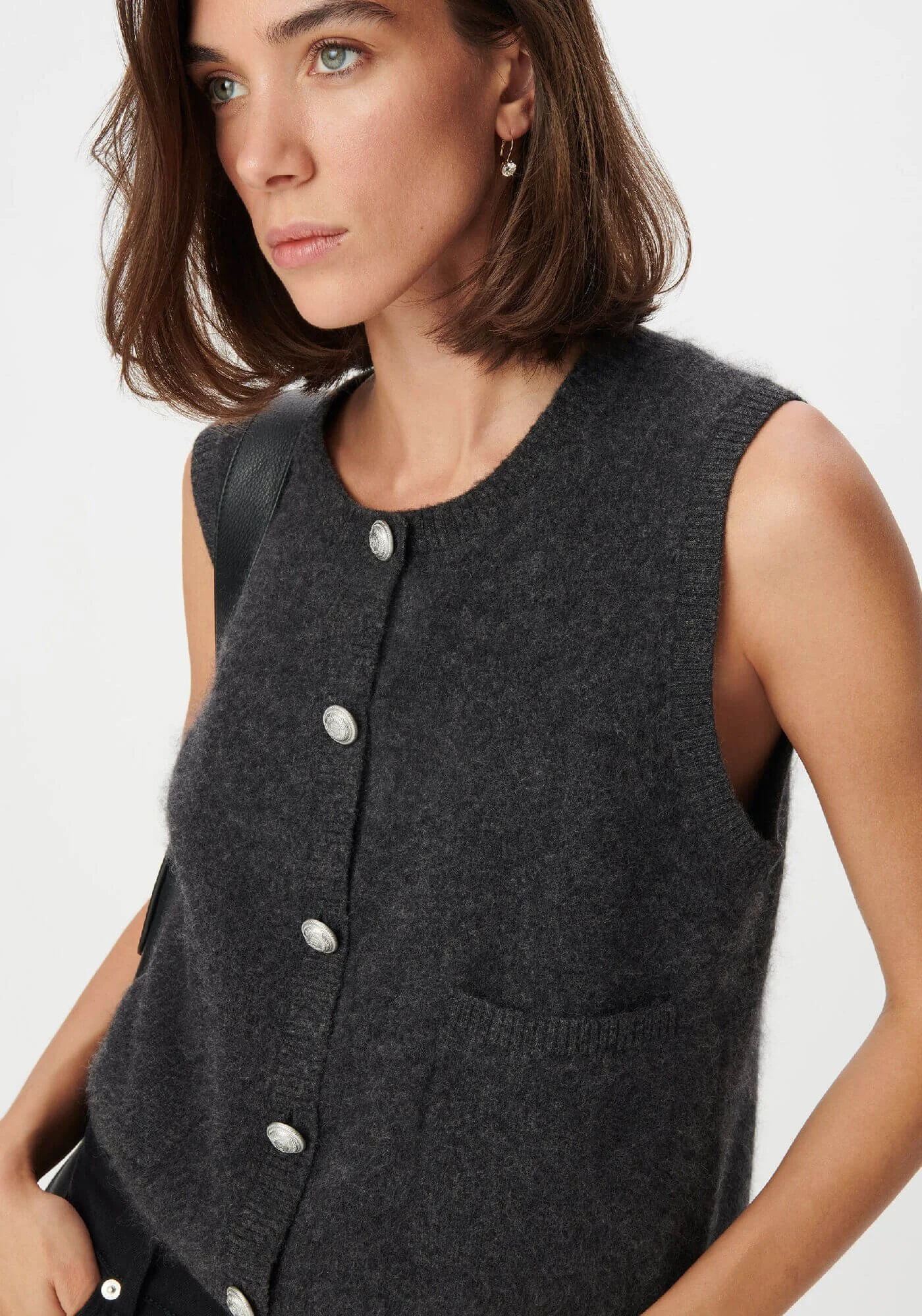 IKKS-CARDIGAN~SANS~MANCHES~GRIS~ANTHRACITE~100~~LAINE~BOUTONNE~FEMME-B417035-29_5.jpg