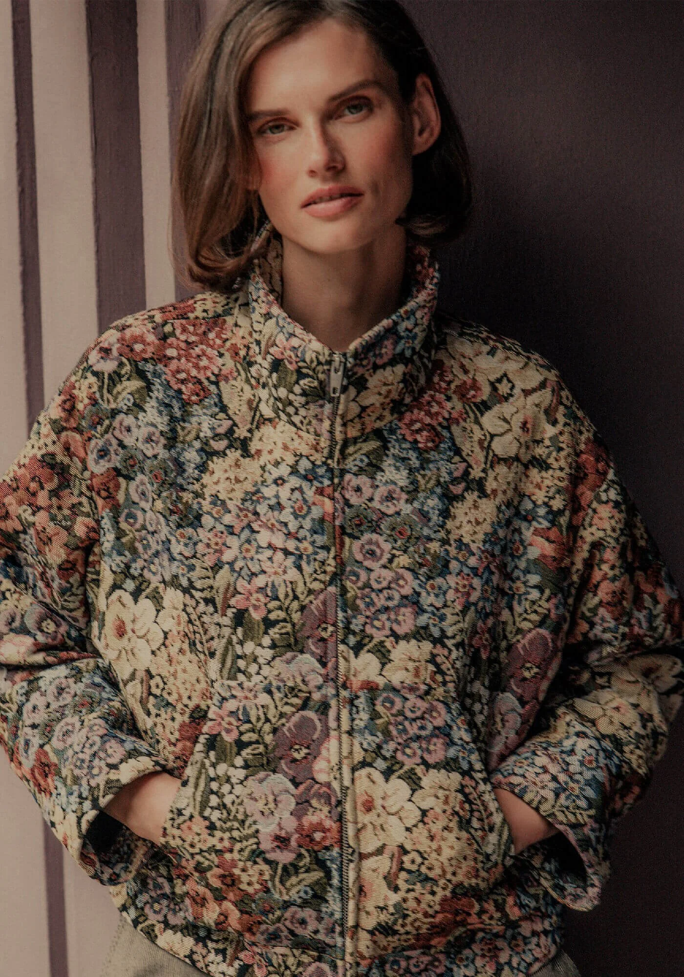 IKKS-BLOUSON~BEIGE~MOTIF~FLEURS~EFFET~TAPISSERIE~FEMME-B441065-55_8.jpg