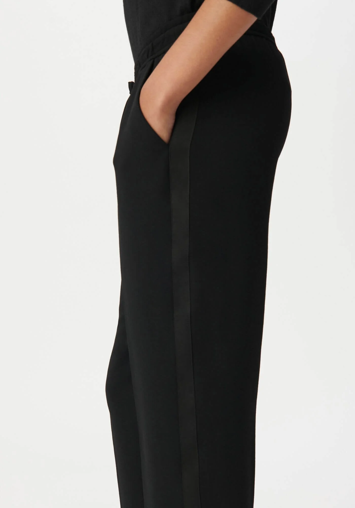 IKKS-PANTALON~DROIT~NOIR~EN~CREPE~AVEC~CEINTURE~ELASTIQUE~POUR~FEMME~-BW22315-02_4.jpg