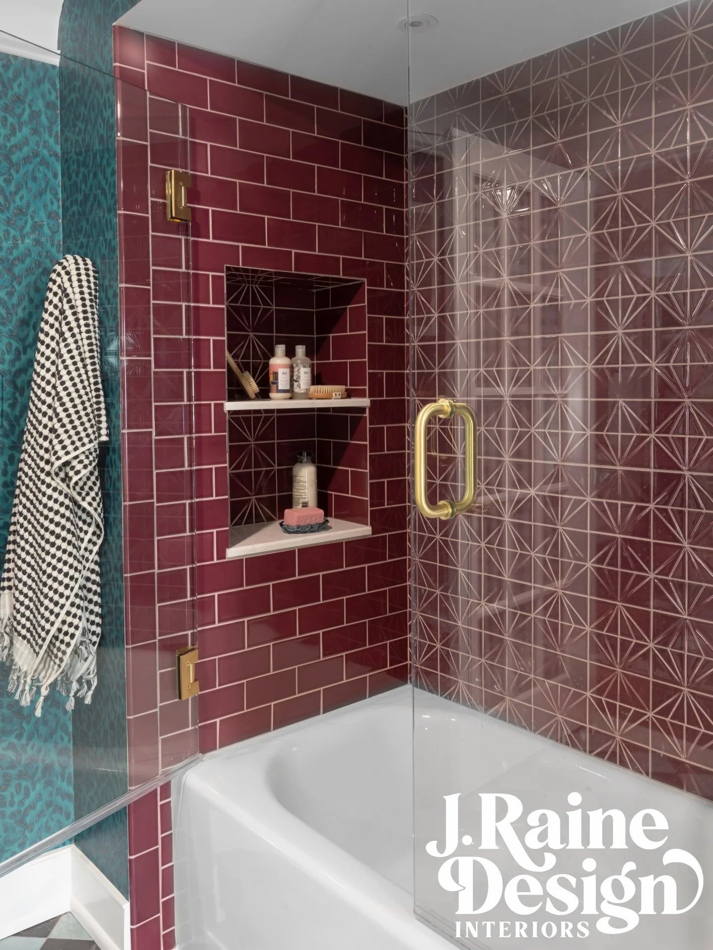 Extra deep shower niche 🧼 
.
Handmade and hand glazed tiles 🎨 Detailed starburst pattern on the back shower wall and on the back of the niche 🌟 
.
Teal leopard print wallpaper to top off a teen girls bathroom 🛁 🐆 
.
#interiordesigndetroit #detro