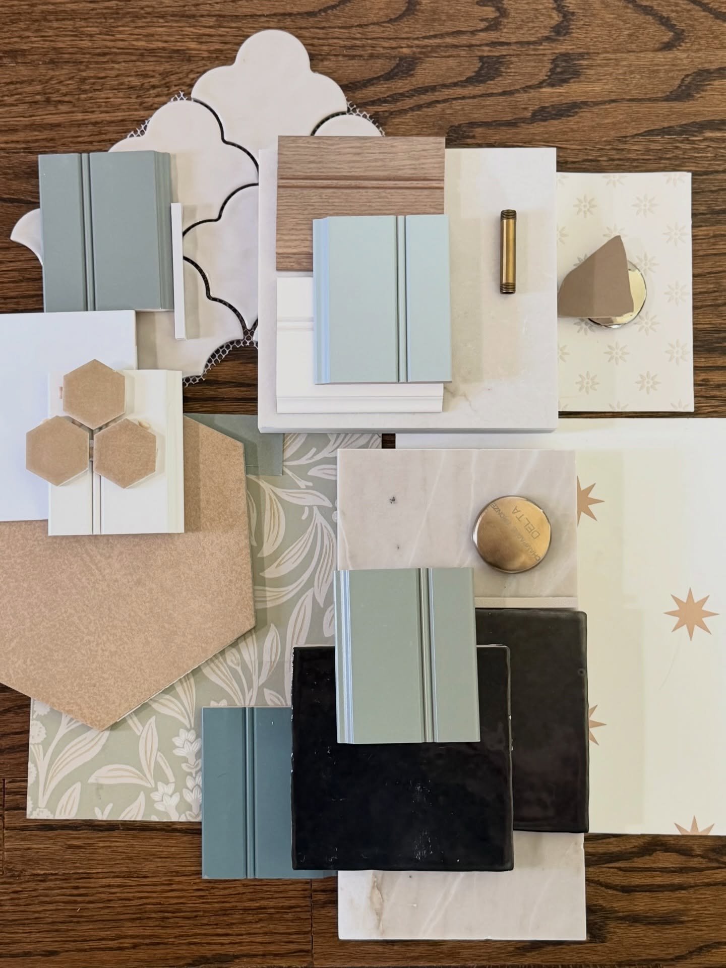 First Floor Remodel // Harrison Township, MI 
.
Materials + Drawings Presentation // moving walls for a larger kitchen, adding in a mudroom + walk in pantry, and making full use of a back bonus room w/ a dry bar and game table 
.
.
.
.
.
#interiordes