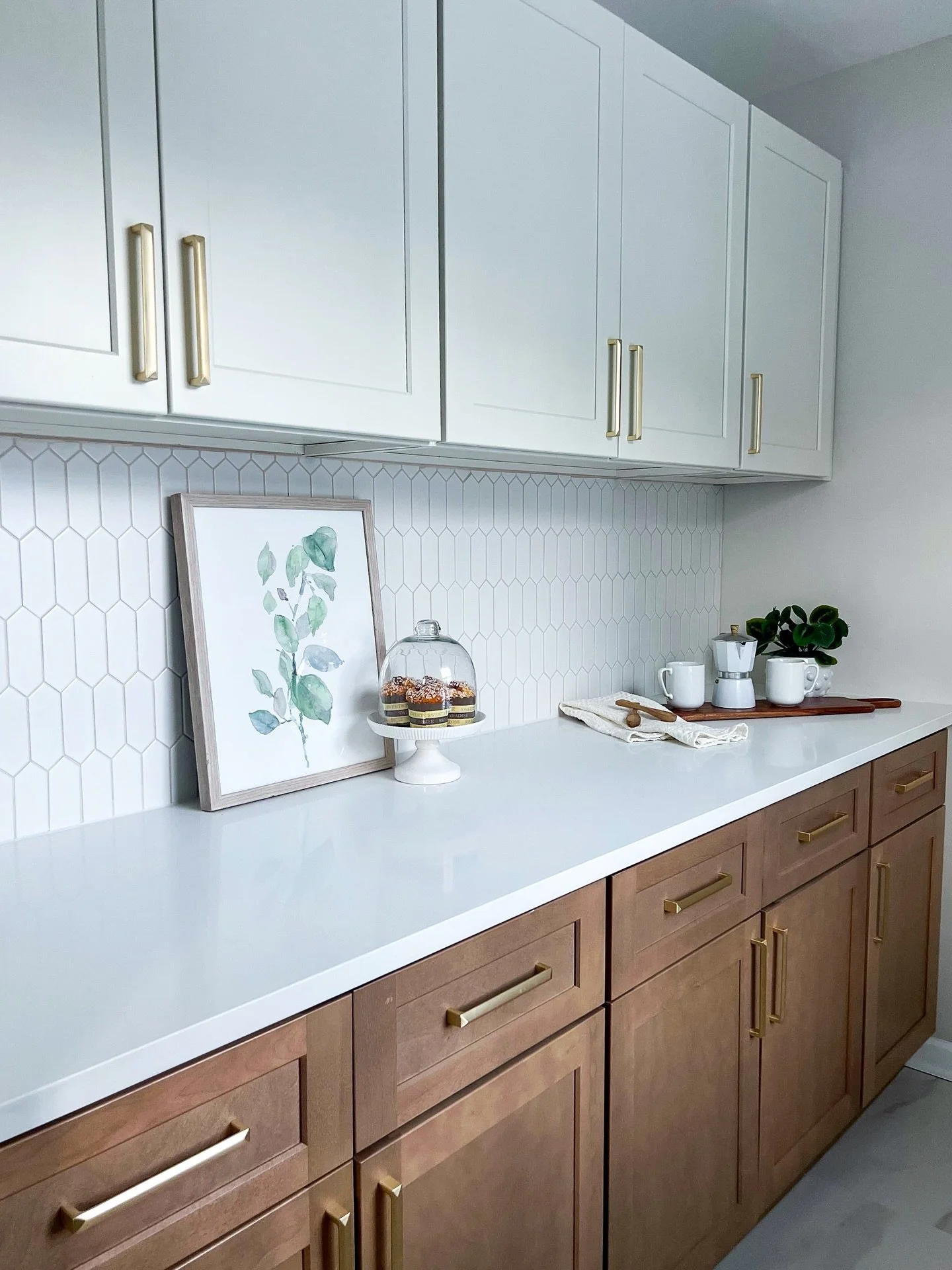 It&rsquo;s always the little spaces that win people over. A staged butler&rsquo;s pantry = &ldquo;yes, please&rdquo;.

I wanted to spend the entire time I previewed this home in this space. It makes me want to bake and I&rsquo;m not a baker. Haha!!

