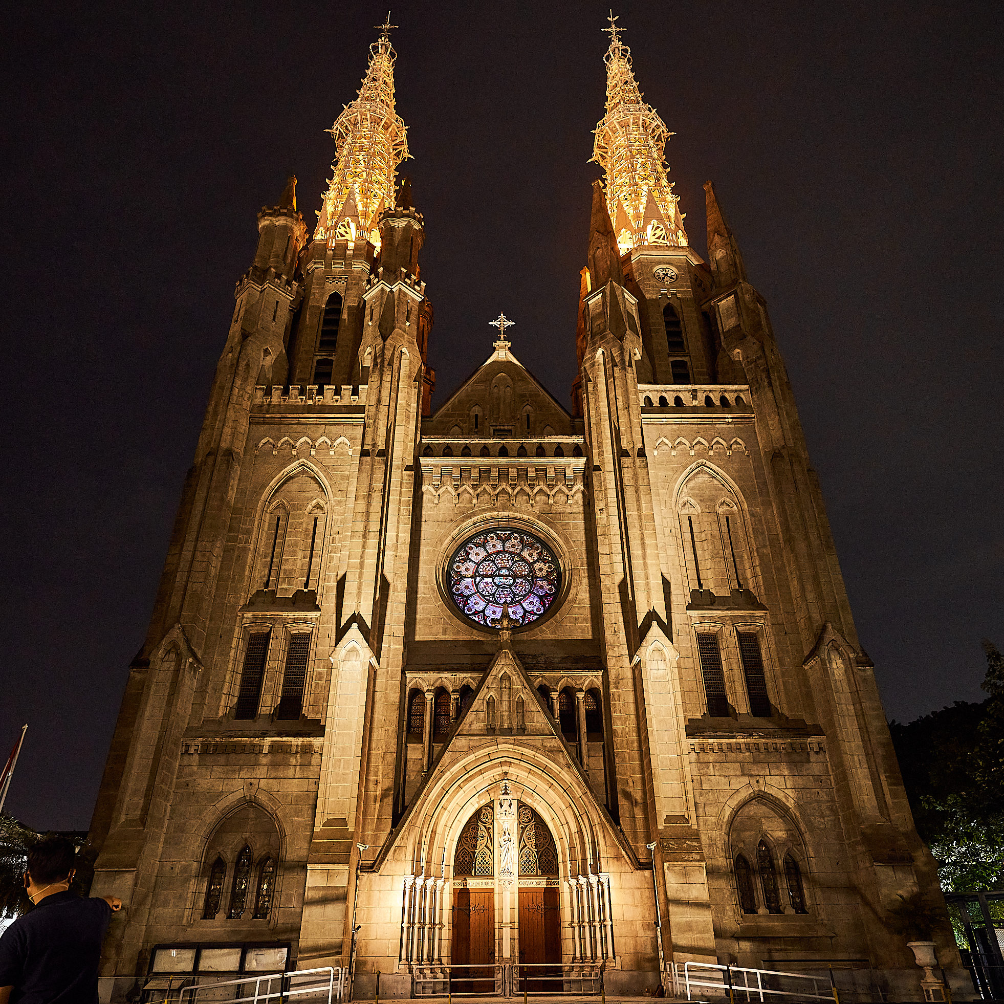 20220210 Mockup lighting katedral signify white.png