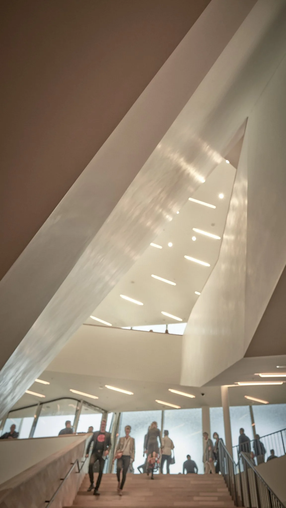 2022-10 Hamburg Elbphilharmonie Photography 14.jpg