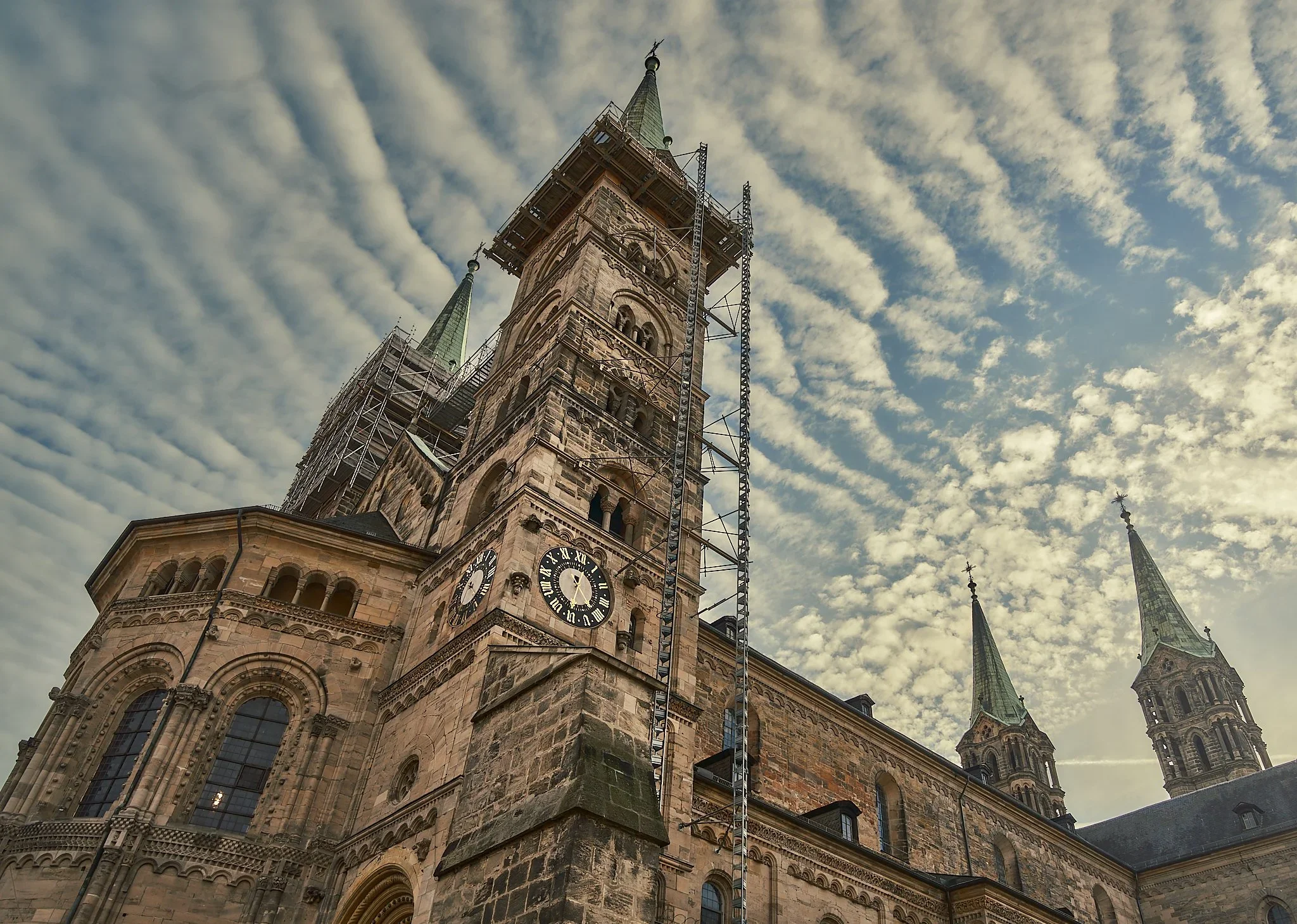 Mengamati Arsitektur Gedung Bersejarah Katedral Bamberg
