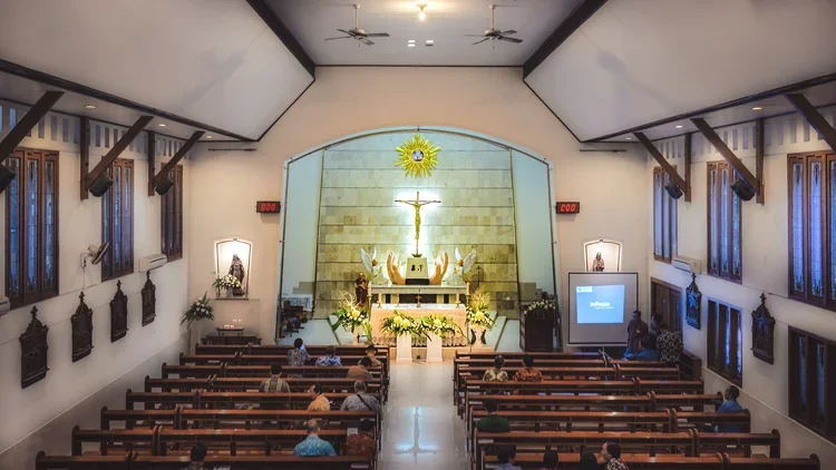 Mengamati: Santo Ignasius Loyola Semarang