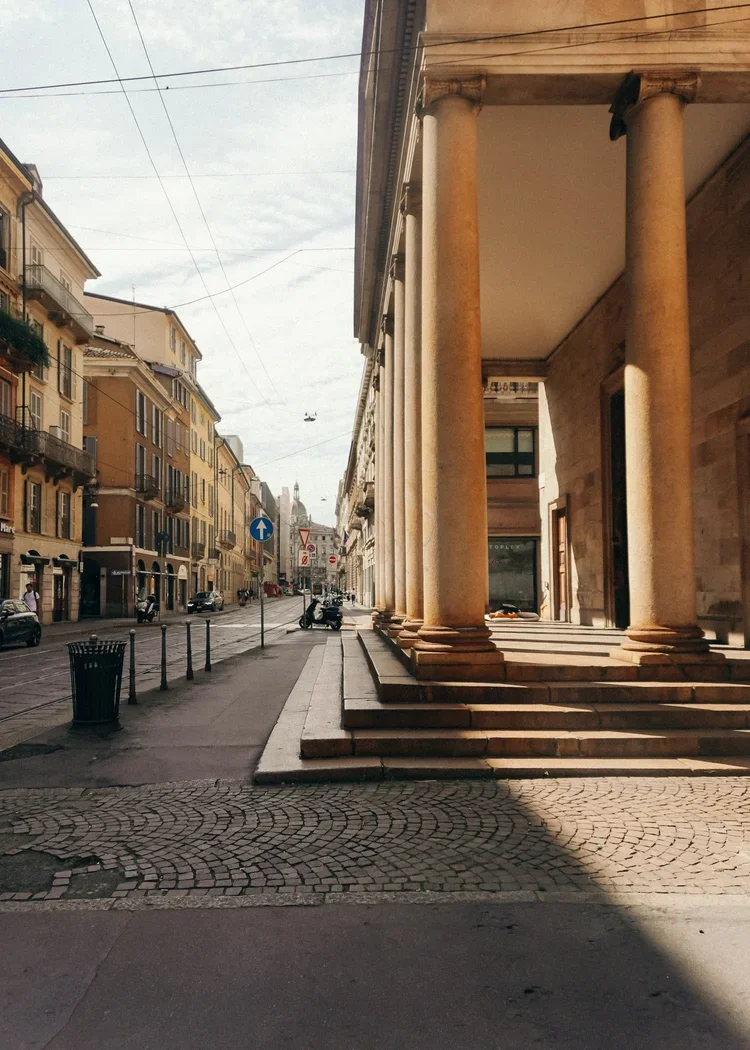 2019-07+Milan+Citiscape+Shadow+Street.webp