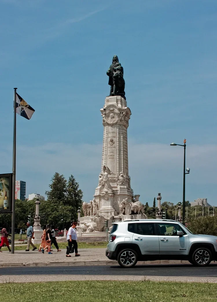 20180817-IMG_7096_Lisbon+city+scape.webp