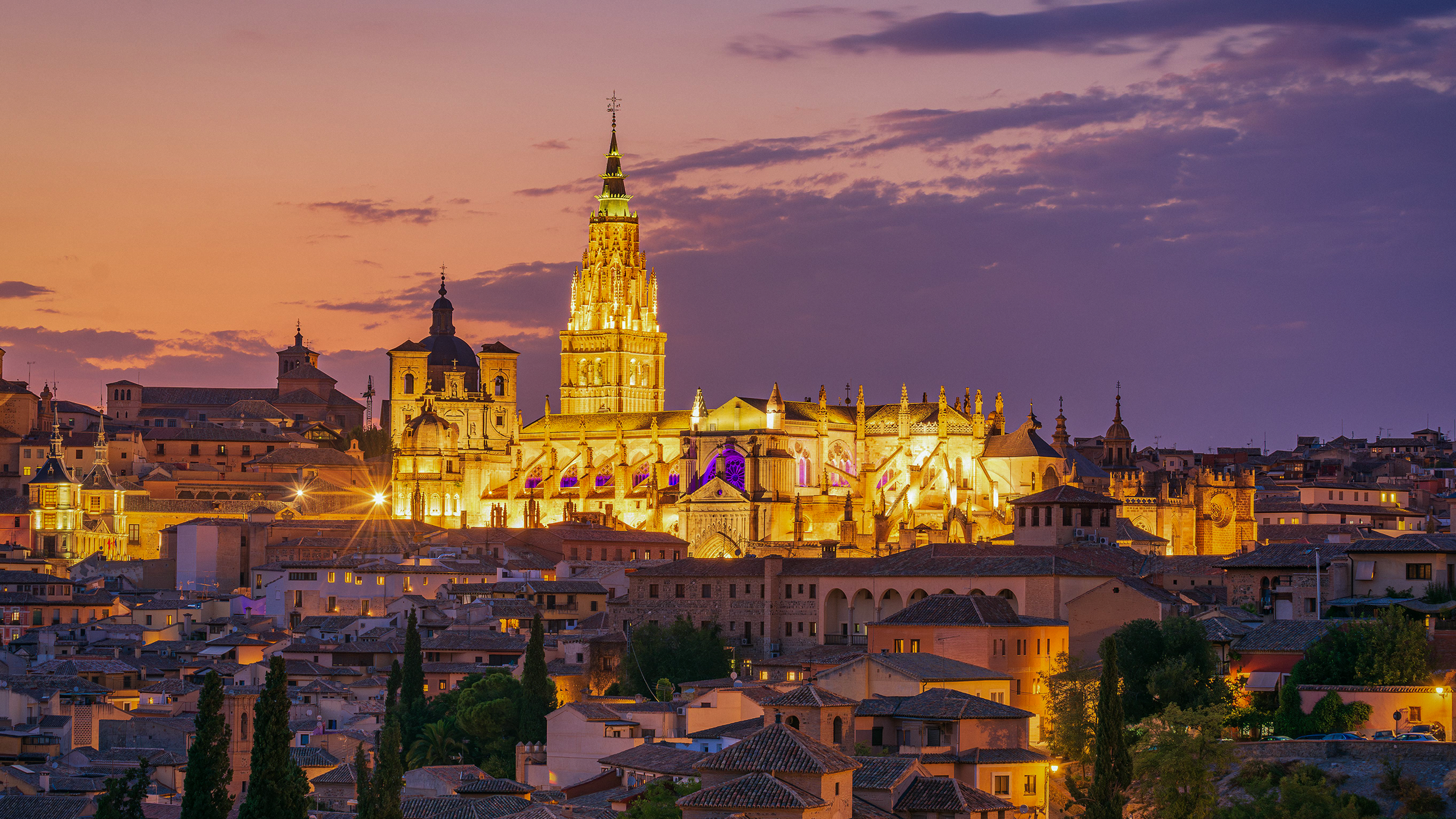 Toledo Cathedral: A Building-Physics Reading of Daylight and Thermal Stability