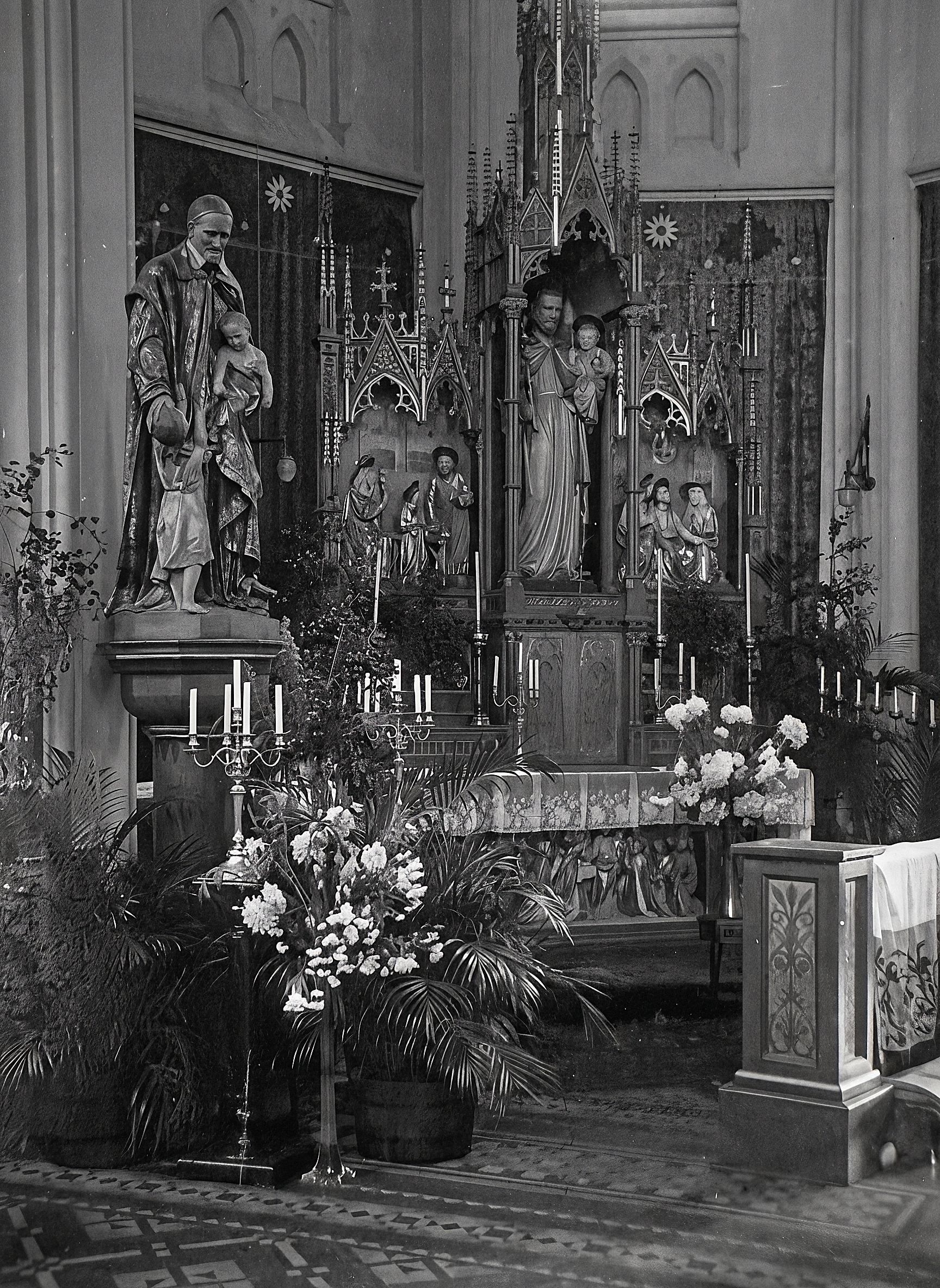 altar yosef gereja katedral jakarta