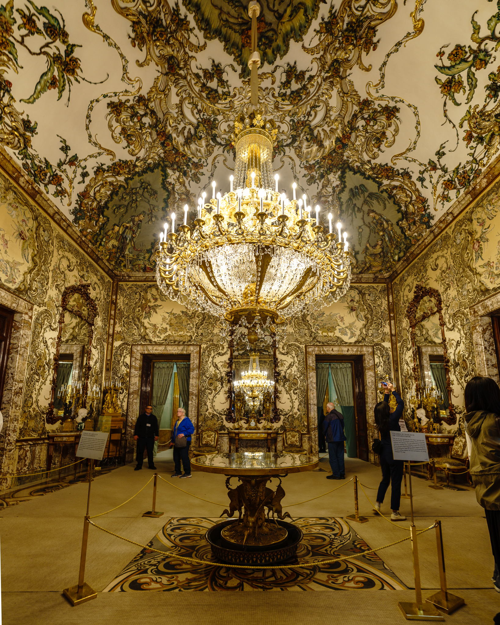 Architectural acoustics inside Madrid Royal Palace Architecture