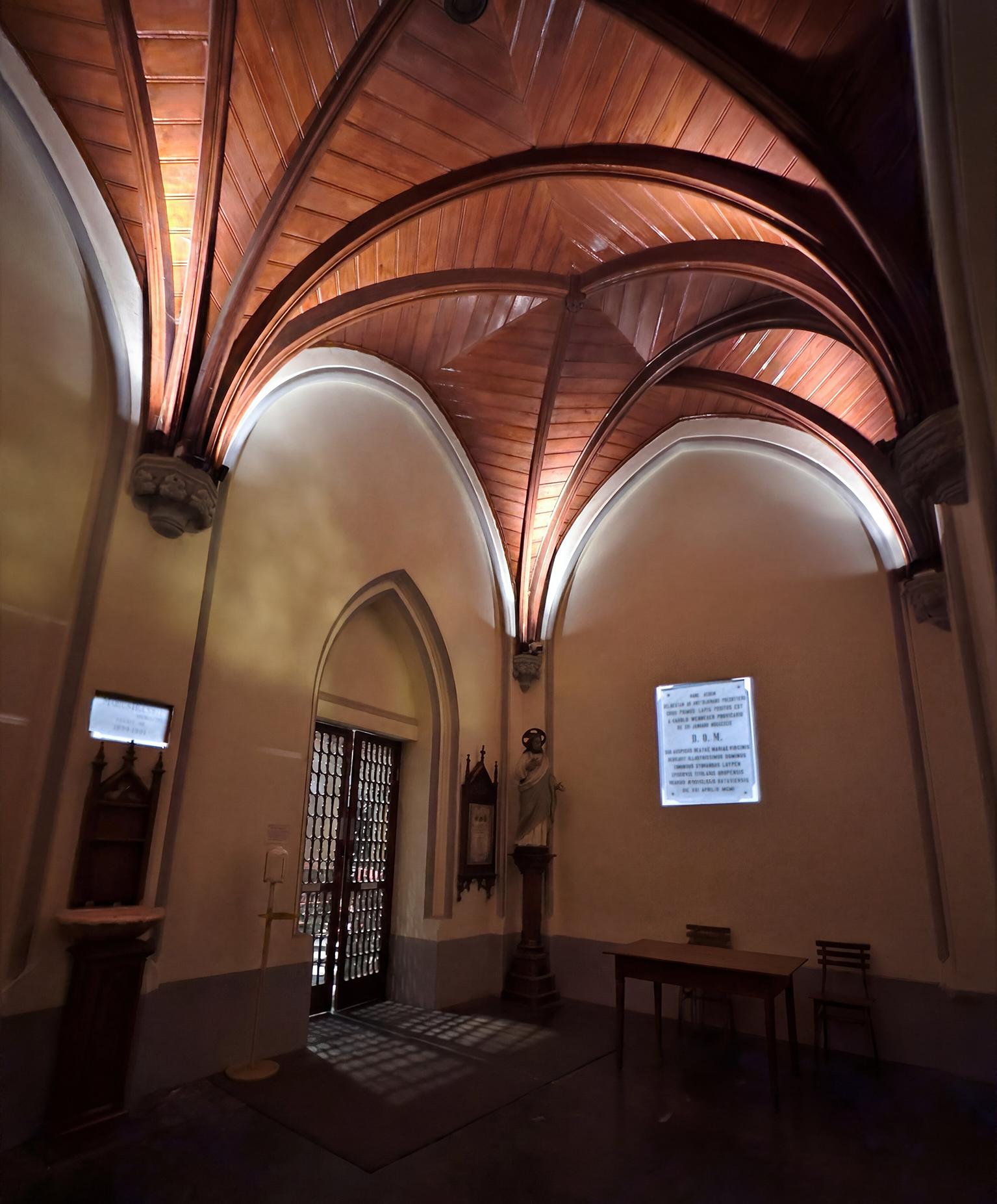 akarta Cathedral Foyer Projection Lighting Mock Up.png