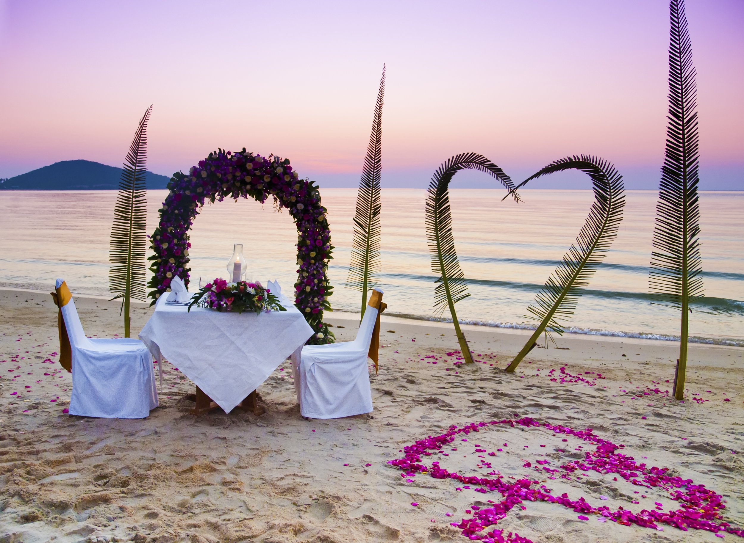 Romantic Beach Dinner.jpg