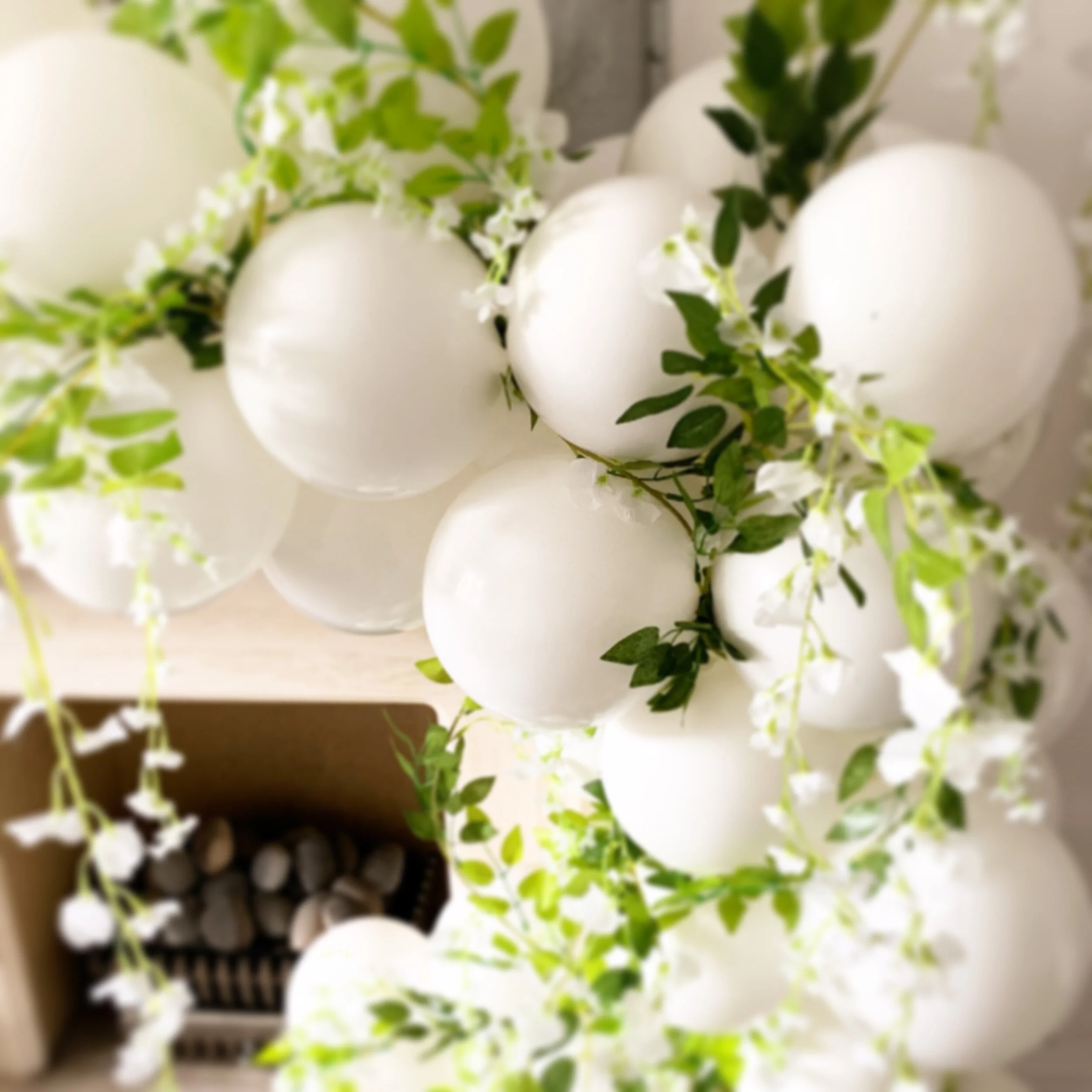 London Balloons - Helium Balloon Delivery & Balloon Installations