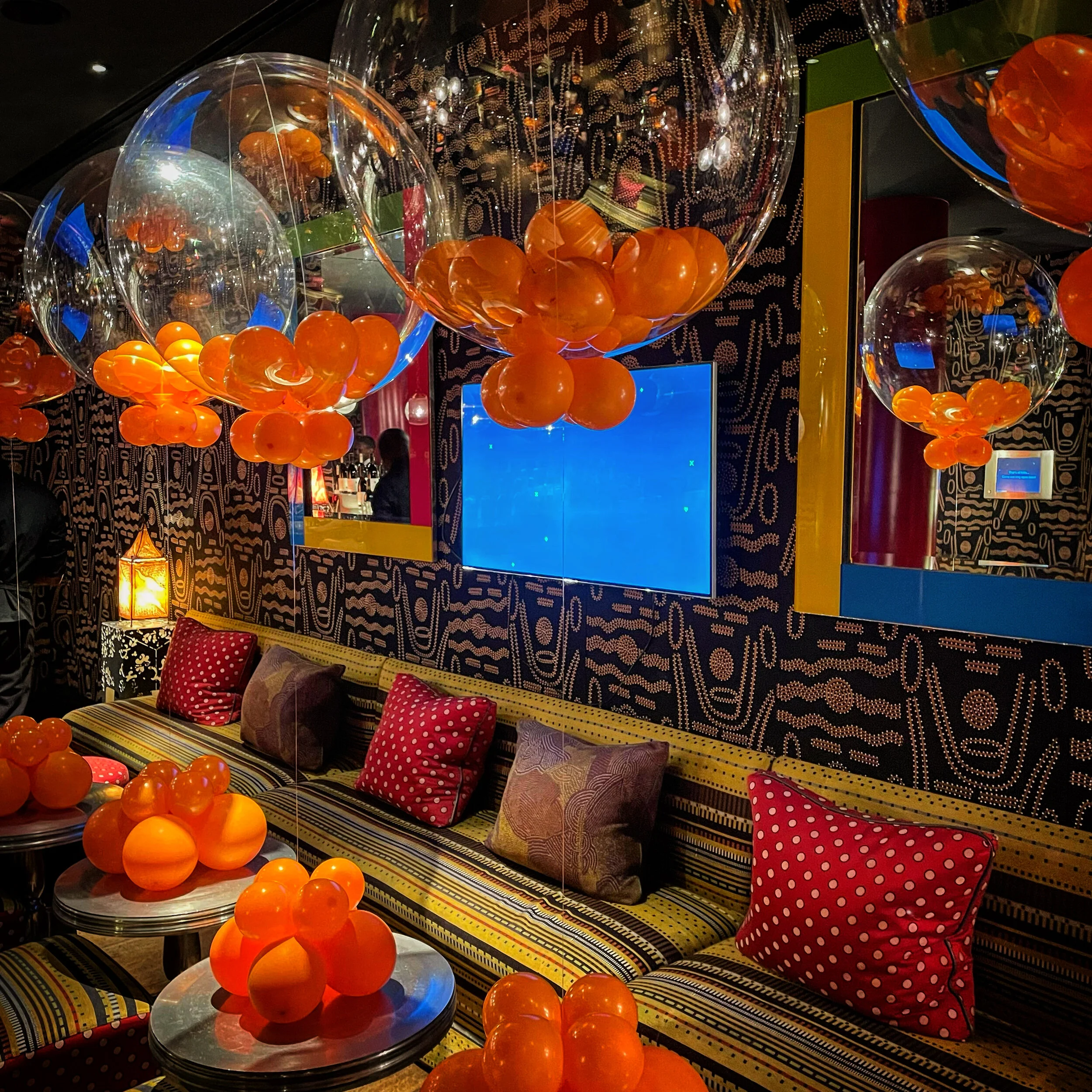 London Balloons Helium Balloon Delivery & Balloon Installations