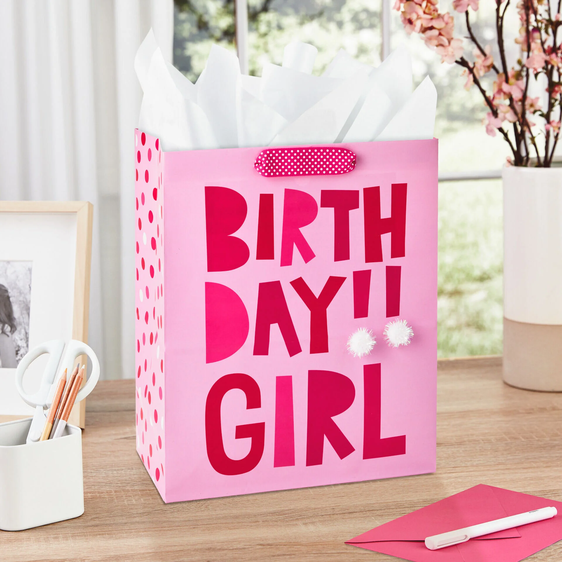 Birthday-Girl-Large-Gift-Bag-13_449EGB6255_02.jpg
