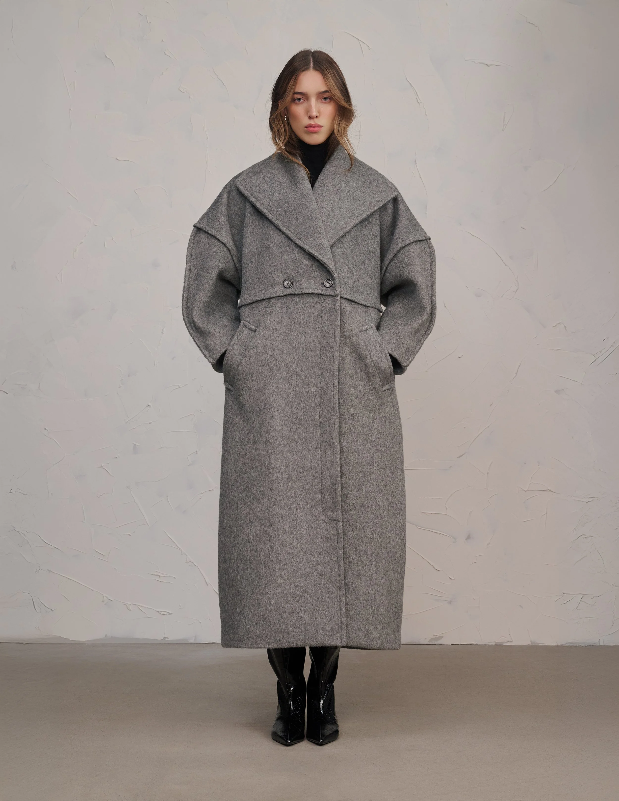 Shot_10_Georgie (Dark Grey)__21005__Final_10.25x13.25in_.jpg