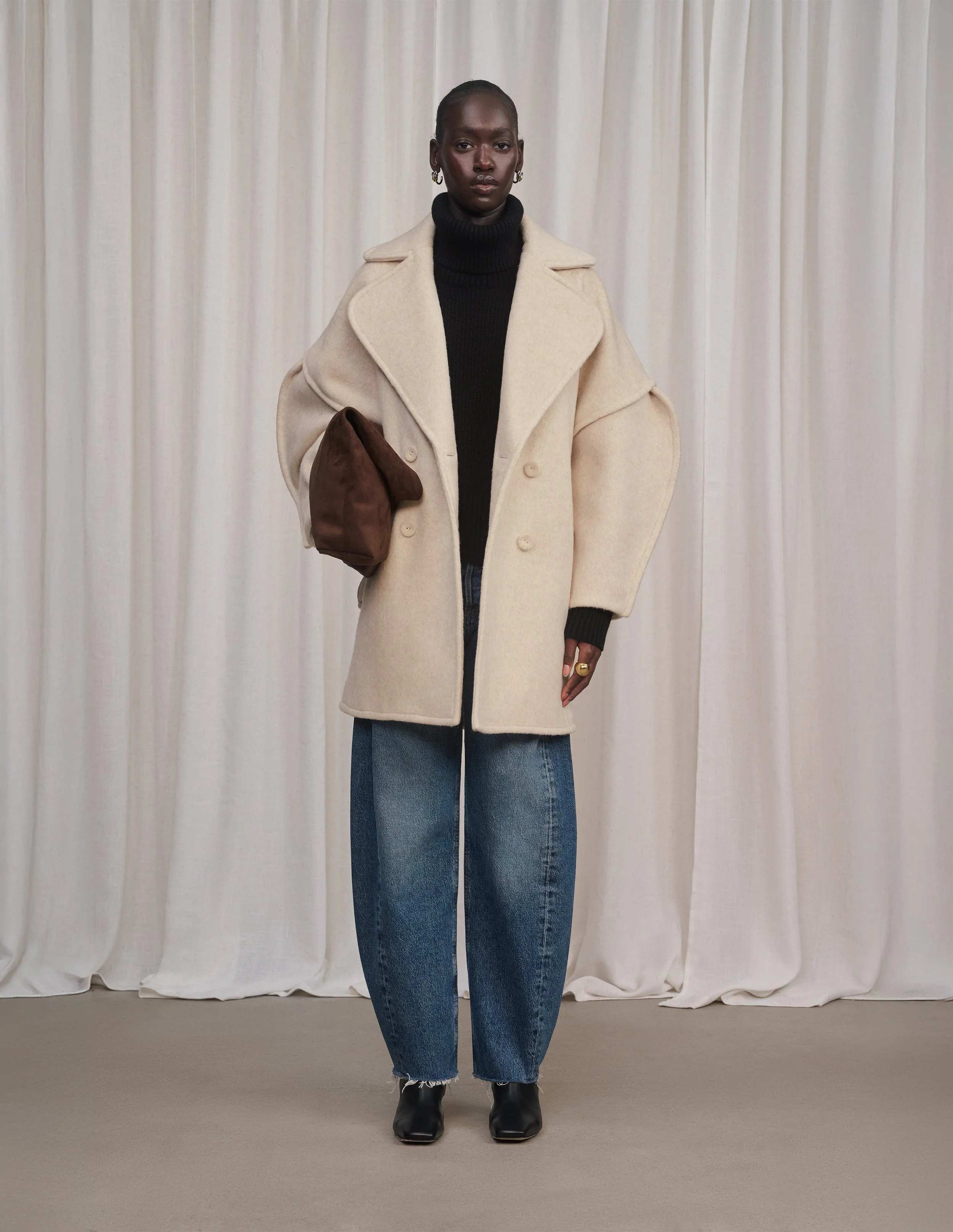 Shot_18_James (Bone)__21235__Final_10.25x13.25in_.jpg