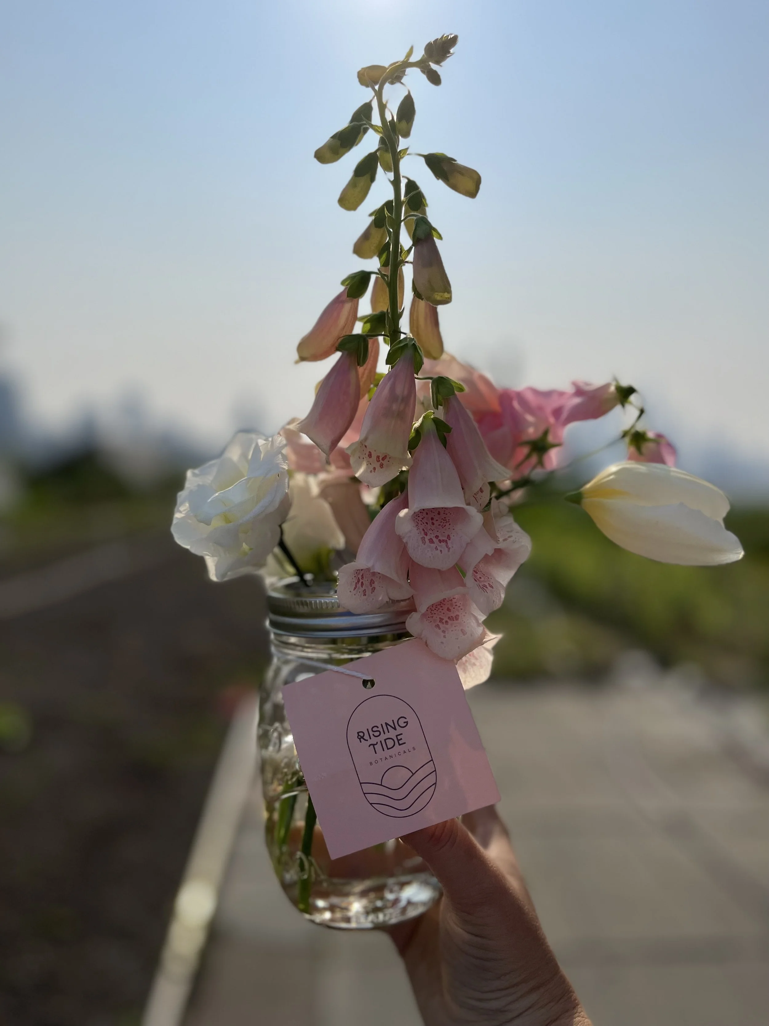 A spring bouquet of pastel colored flowers from Rising Tide Botanicals farm in Rumson, New Jersey.