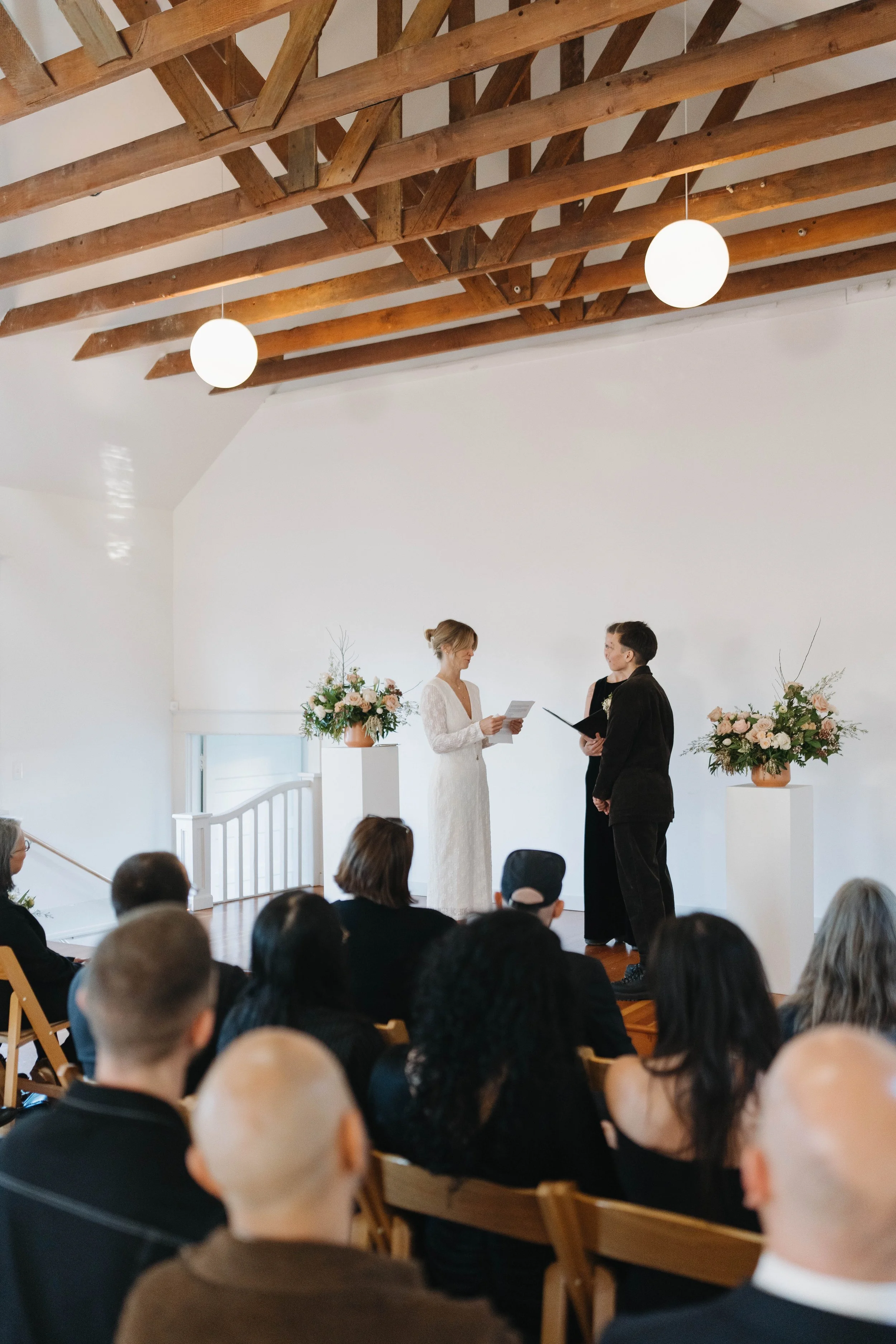 wedding ceremony, intimate venue, flowers, elopement ceremony, gathering, reception, portland, PDX, bride, groom, cake, champagne