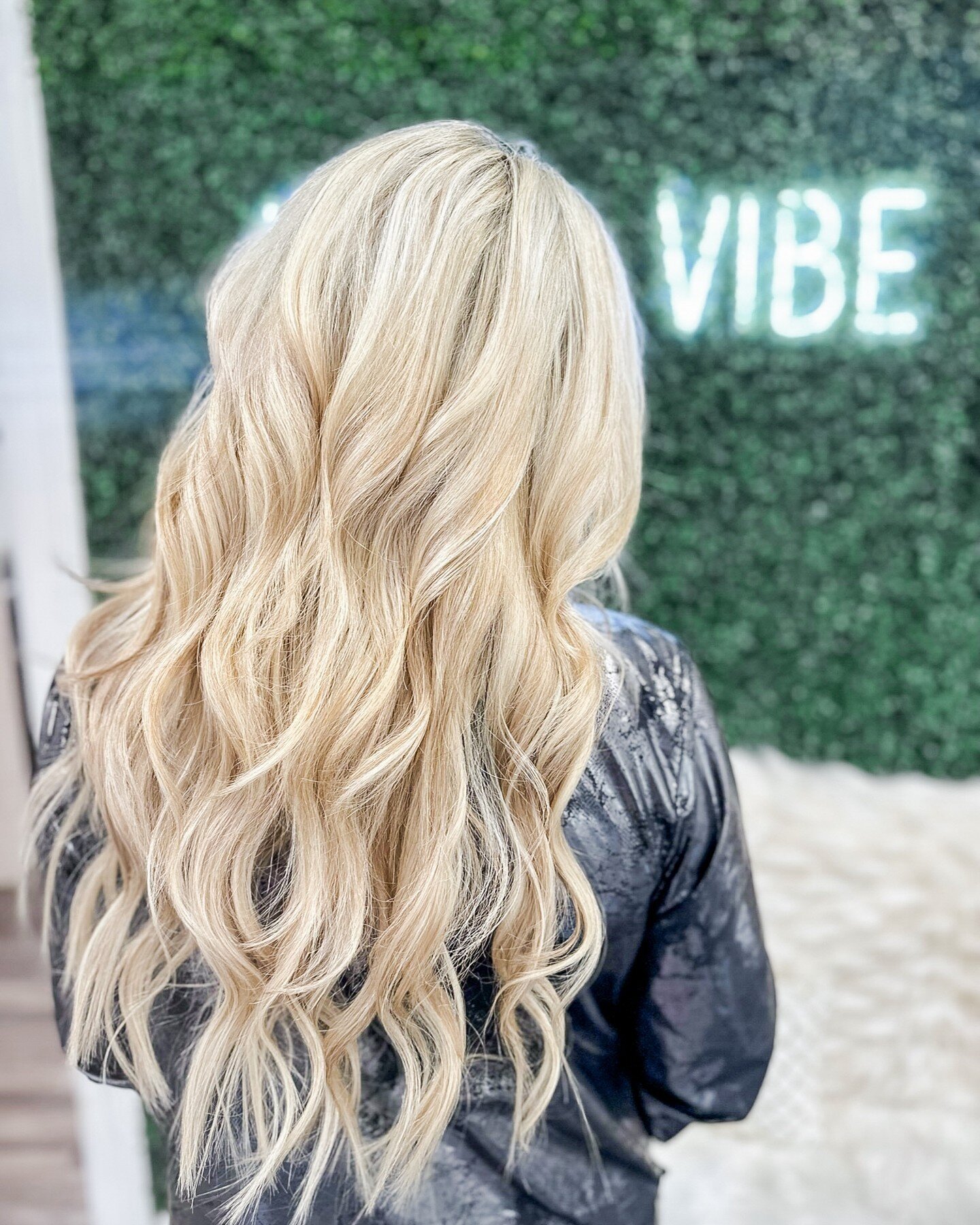 Note to self: Blonde never goes out of style! 👱&zwj;♀️ 

We are calling on all of our lovely ladies that are ready to embrace their inner blonde beauty!

Reach out now to secure a spot with one of our fabulous stylists and let your golden glow shine