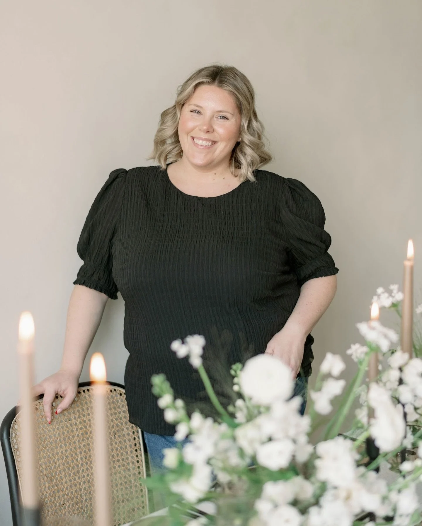 33 feels earned 🎉

This last year has been about balance, traveling to see the world, slowing down to soak in peaceful moments, and embracing a quality-over-quantity mindset in my work. Learning how to hold both busy wedding seasons and quiet, meani