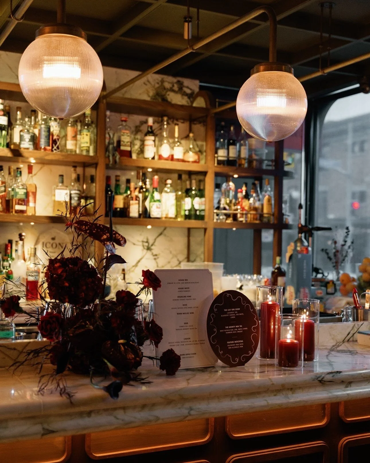 &ldquo;Lindsay is incredibly talented. She has an incredible eye for design and worked closely with us to bring our dream wedding to life. She blended our two unique styles into a cohesive vision that truly felt like us.
She helped us find the right 