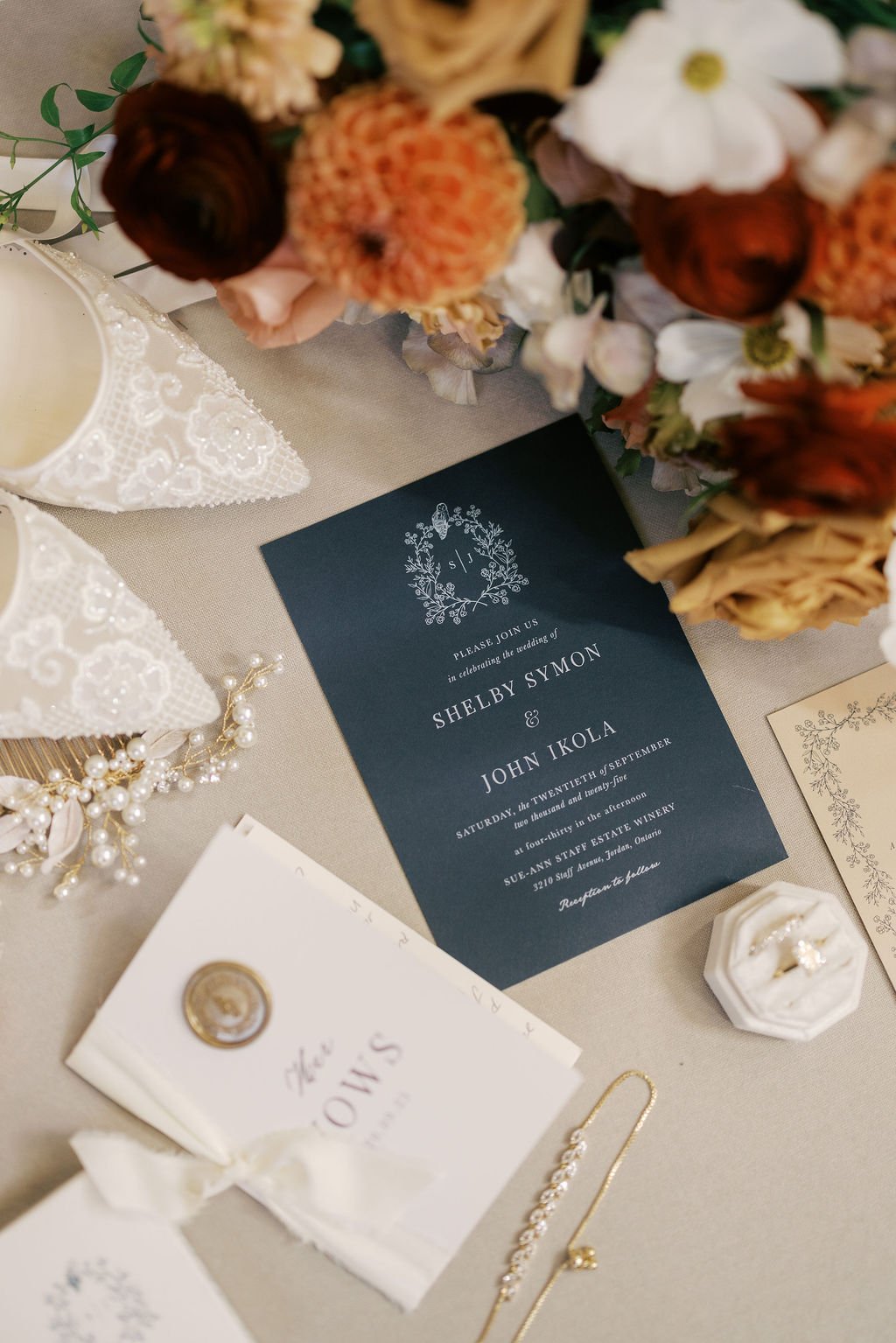 Sue-Ann-Staff-Tented-Wedding-Lindsay-Plank-Events-01