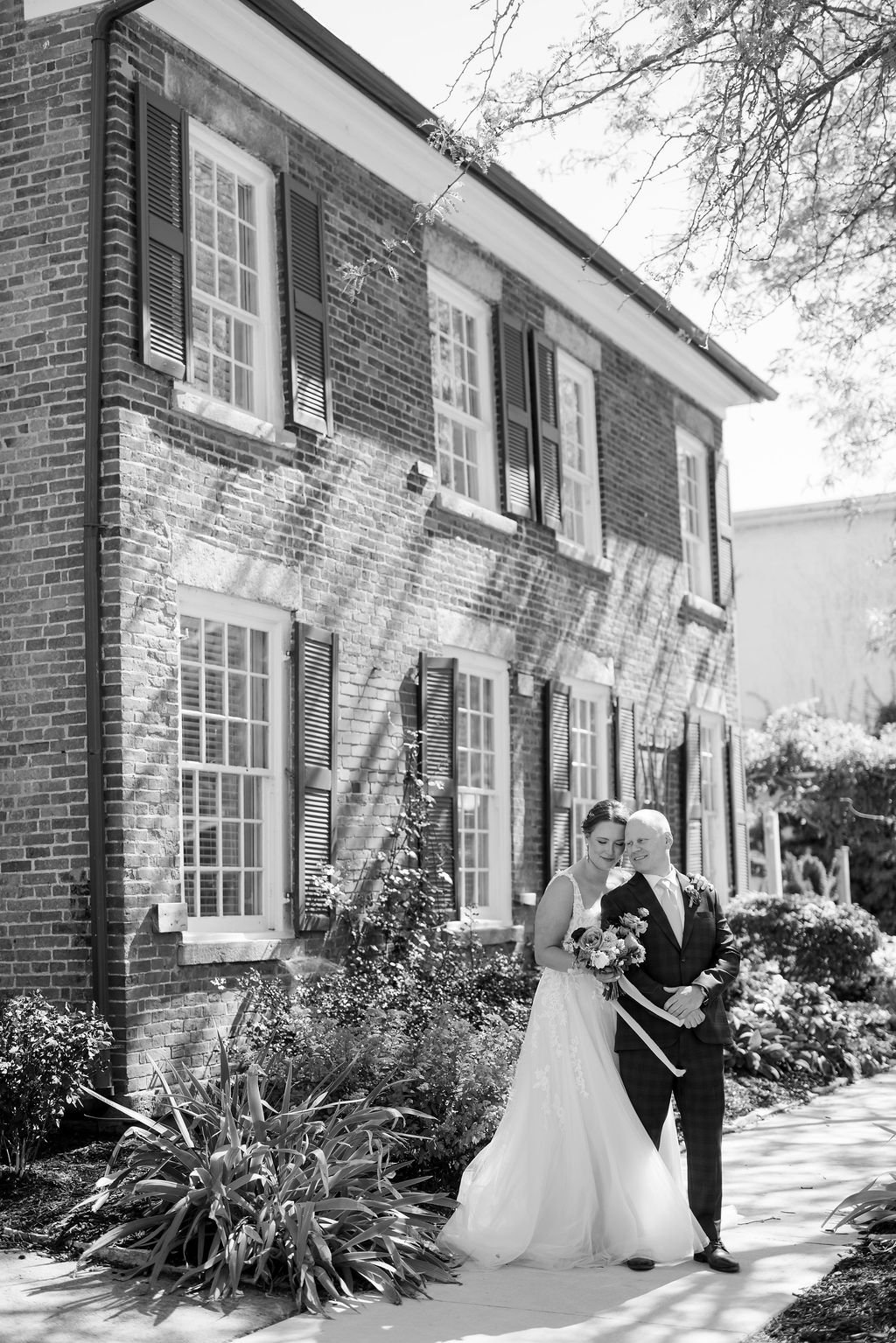 Sue-Ann-Staff-Tented-Wedding-Lindsay-Plank-Events-08