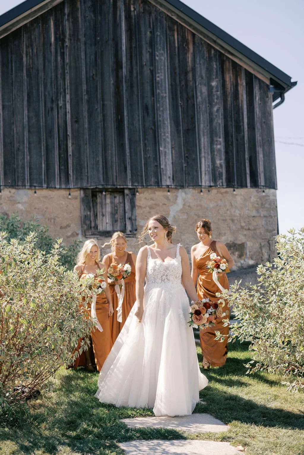 Sue-Ann-Staff-Tented-Wedding-Lindsay-Plank-Events-15
