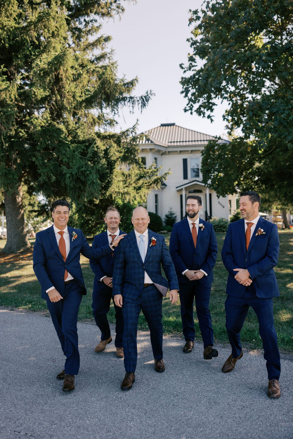 Sue-Ann-Staff-Tented-Wedding-Lindsay-Plank-Events-17