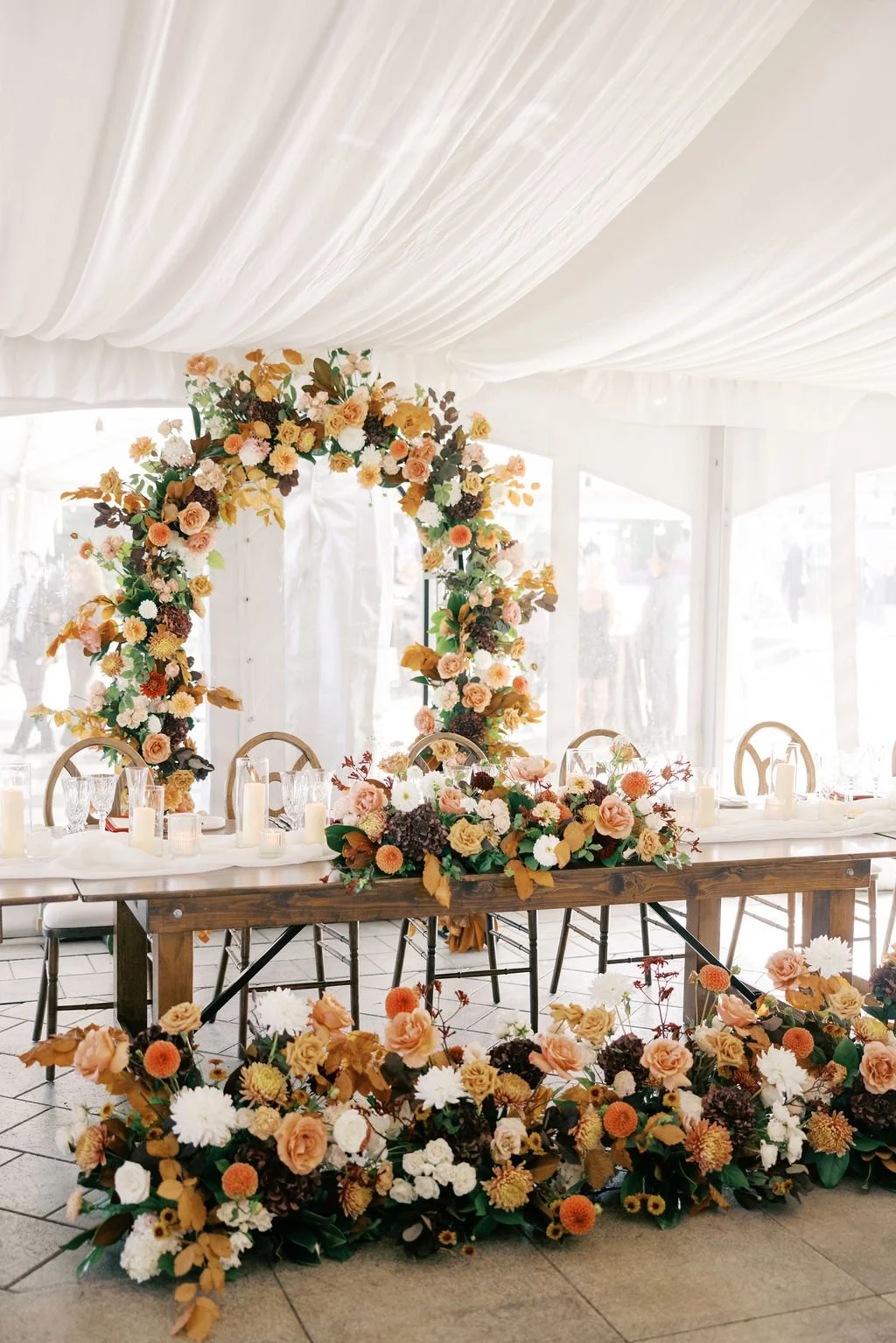 Sue-Ann-Staff-Tented-Wedding-Lindsay-Plank-Events-32