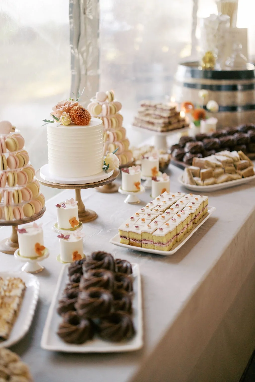Sue-Ann-Staff-Tented-Wedding-Lindsay-Plank-Events-45