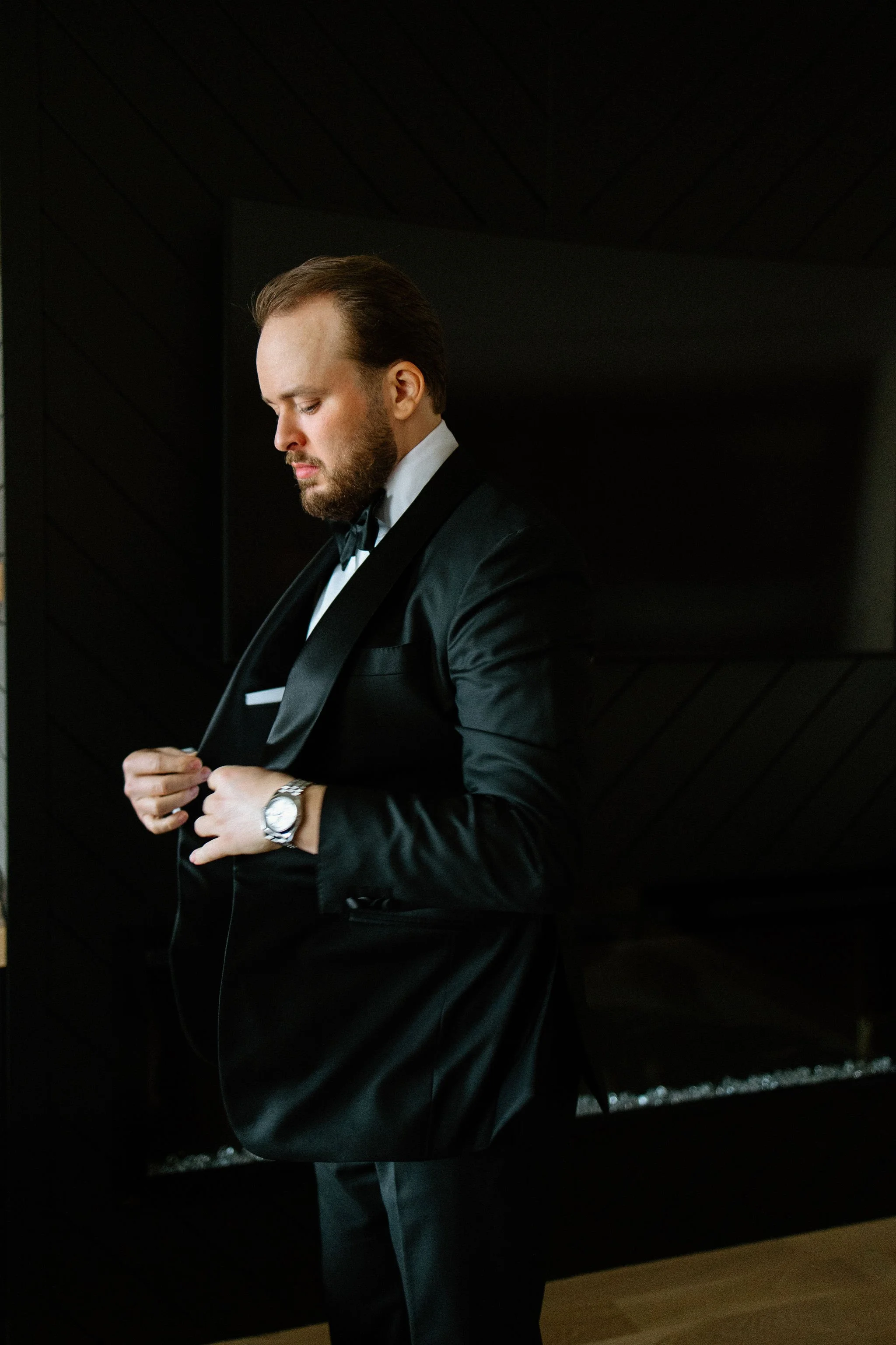  Groom waiting for his bride before their First Look at The Clearing, Sheddon, Ontario. 