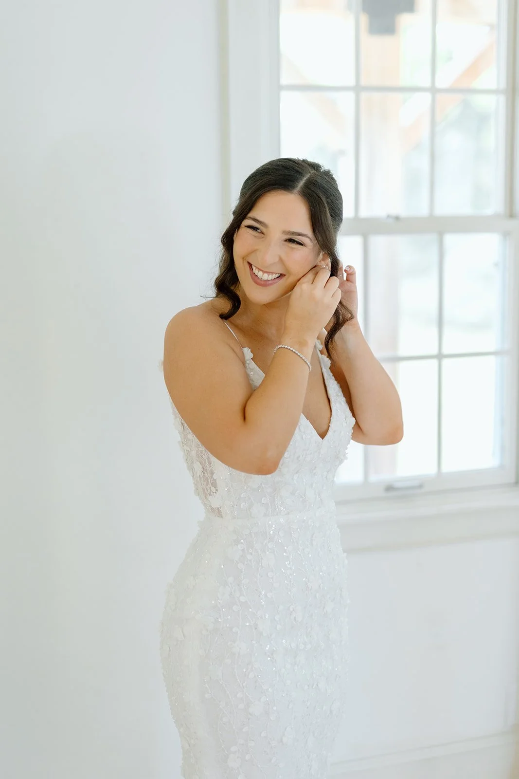  Inside the bridal getting ready suite at The Hare Wine Co winery wedding venue in Niagara-on-the-Lake.  