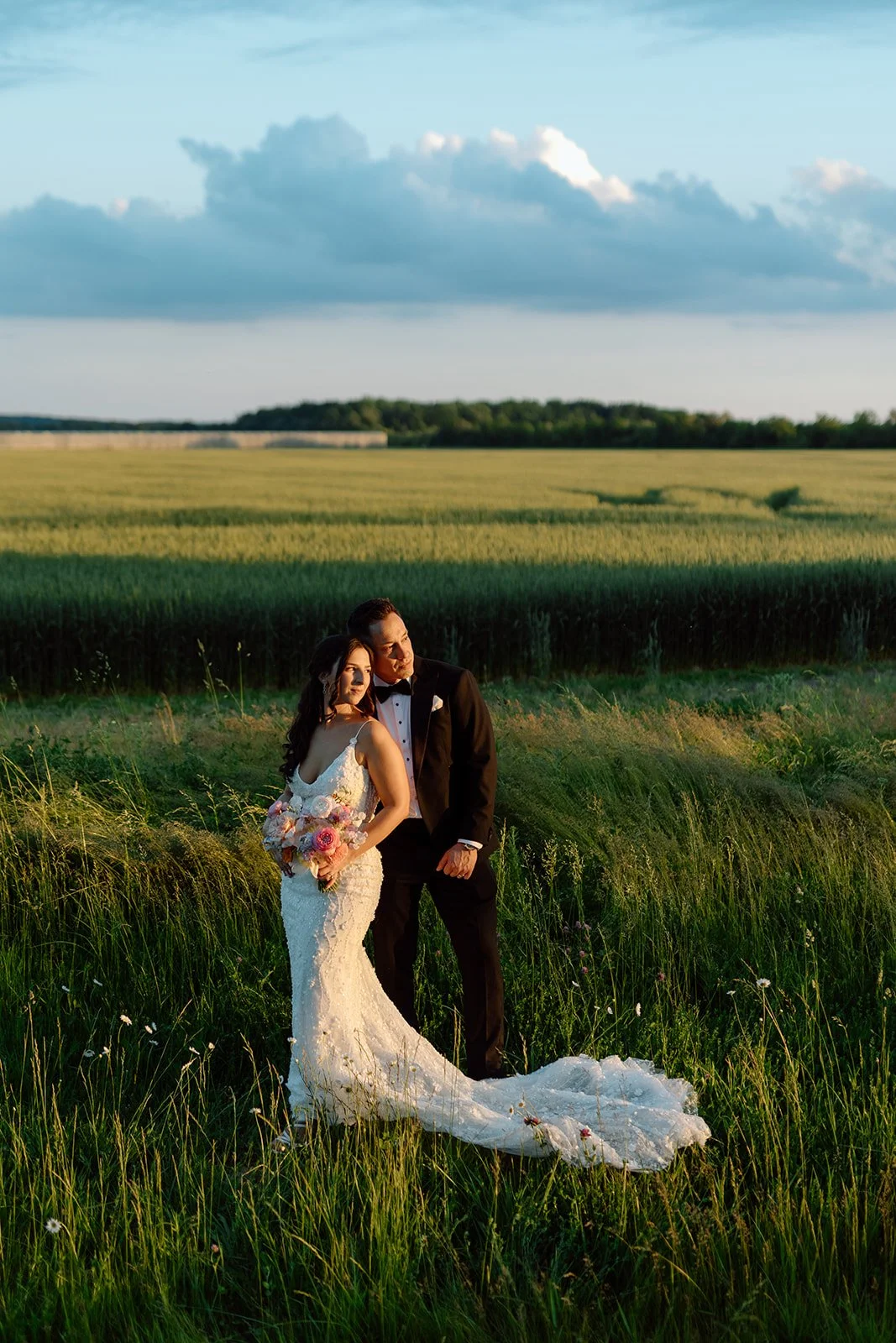  Sunset photos of bride and groom at Niagara wedding venue. 