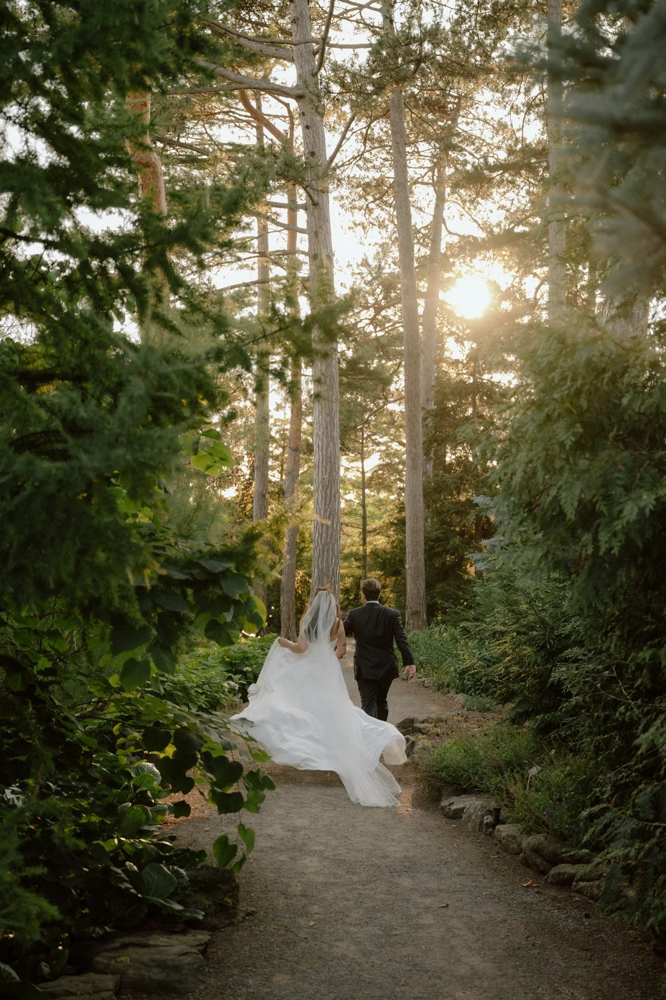 The-Rock-Garden-Hamilton-Wedding-Lindsay-Plank-Events-136.jpg