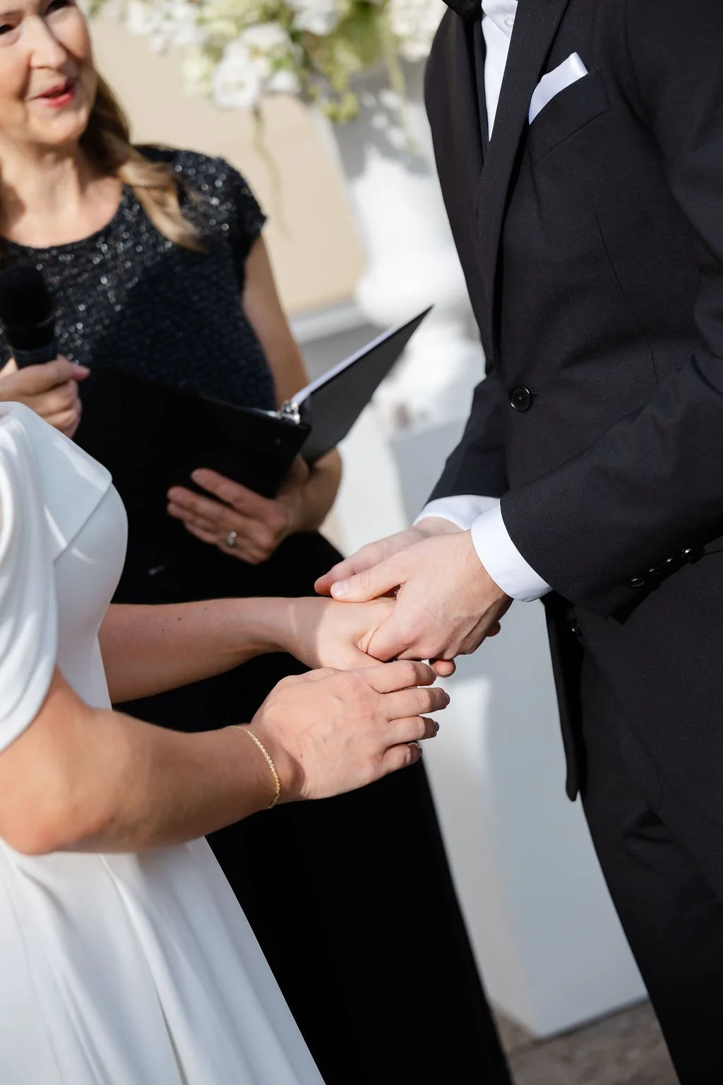 Art-Gallery-of-Hamilton-Ceremony-Lindsay-Plank-Events17.jpg