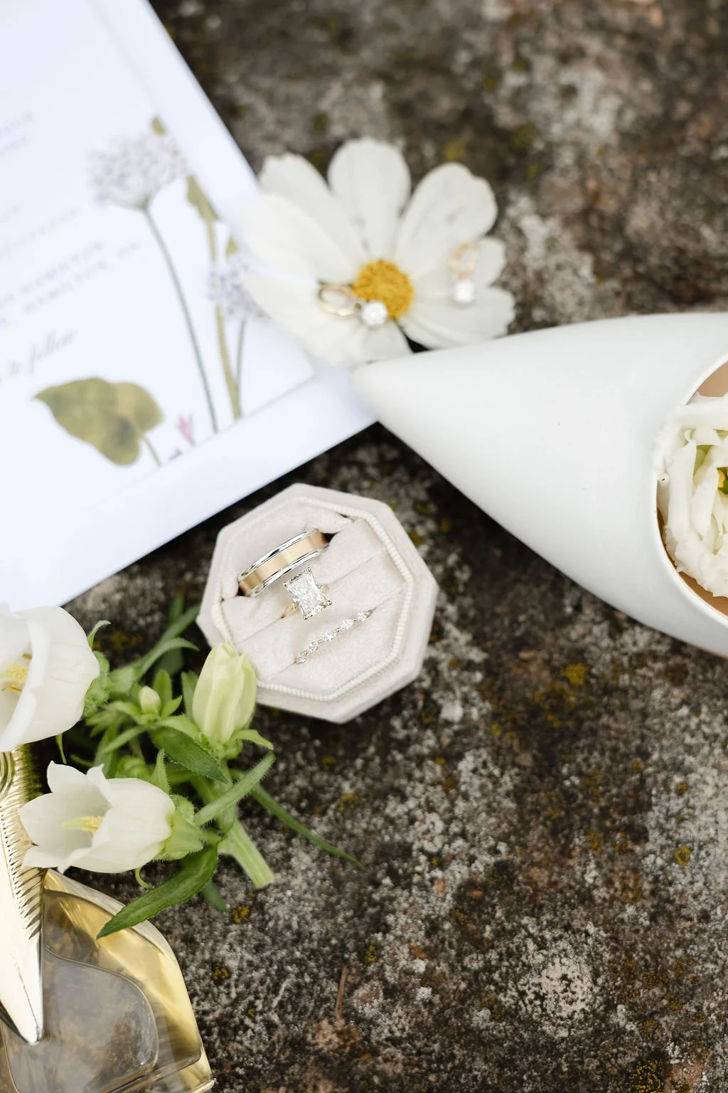 Art-Gallery-of-Hamilton-Wedding-Lindsay-Plank-Events77.jpg