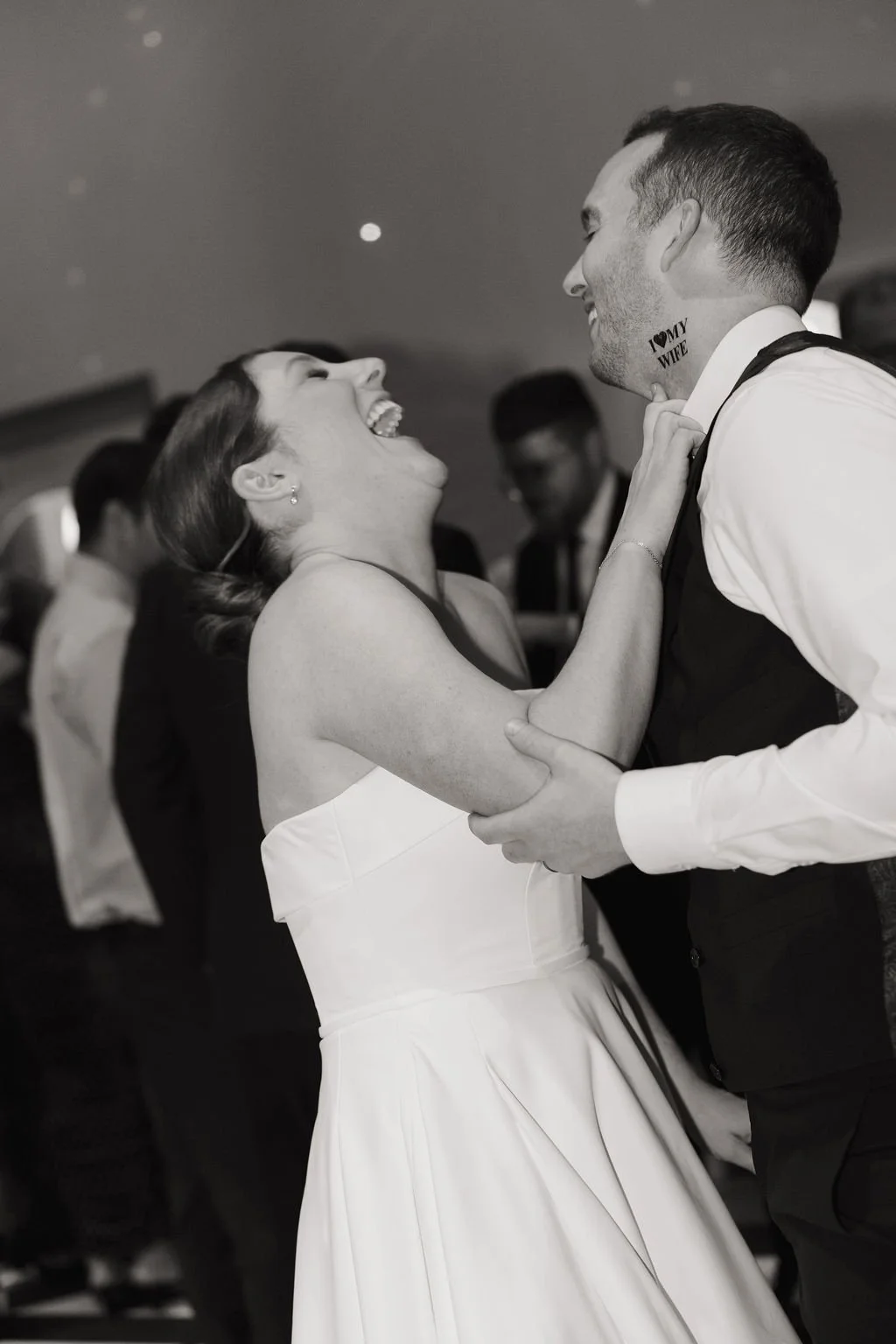 Art-Gallery-of-Hamilton-Reception-Wedding-Lindsay-Plank-Events1.jpg